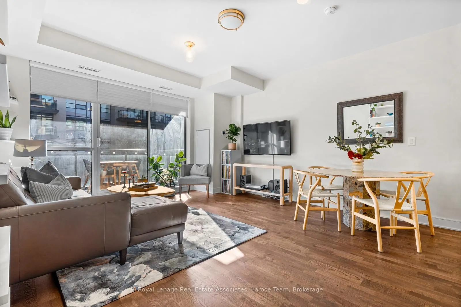 1575 Lakeshore Road W, #235