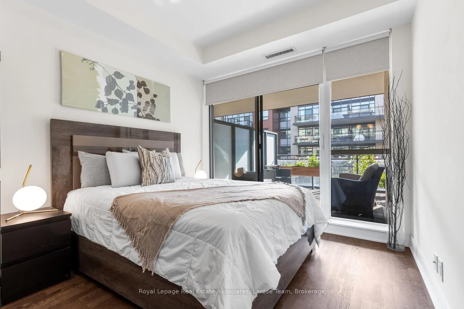1575 Lakeshore Road W, #235