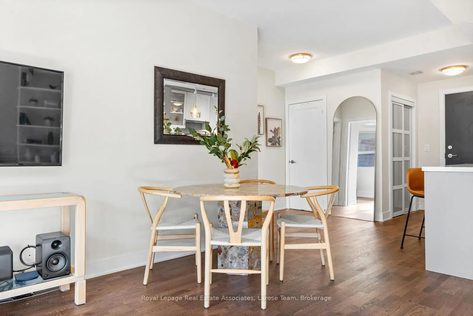 1575 Lakeshore Road W, #235