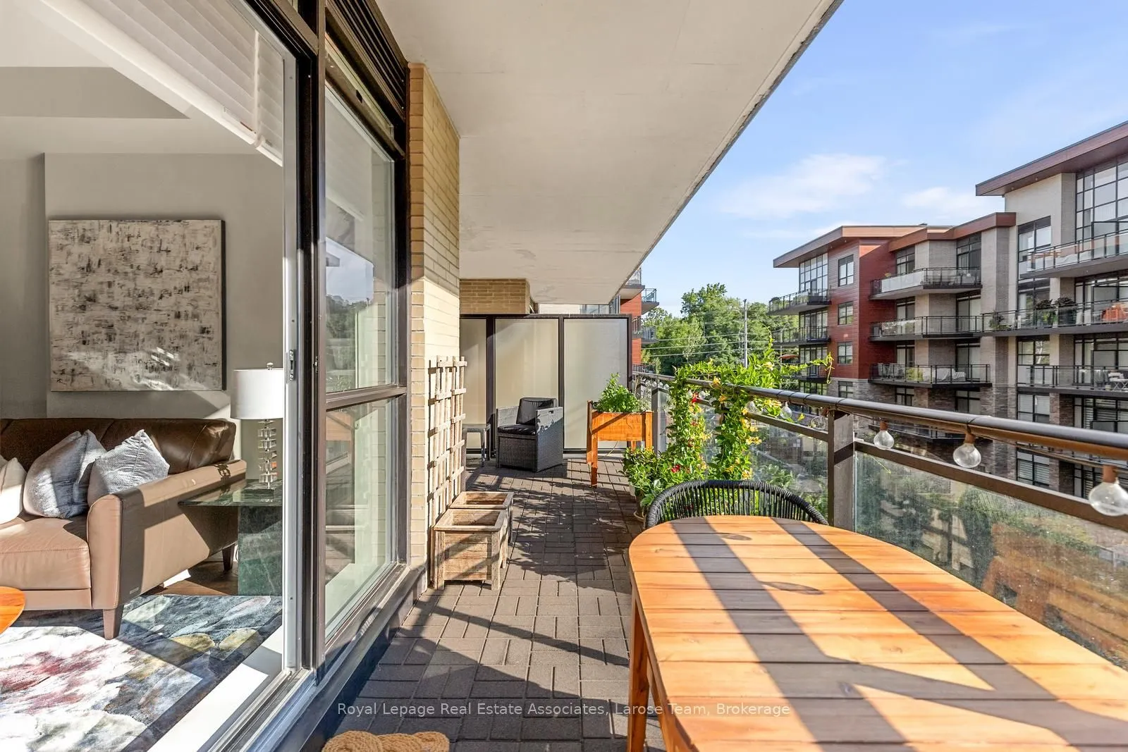1575 Lakeshore Road W, #235