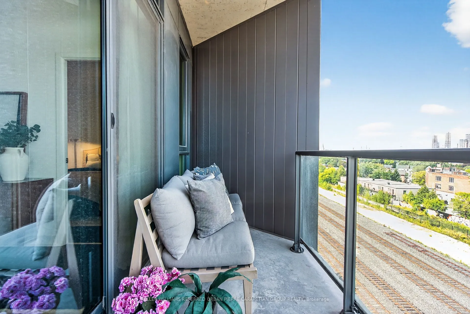 57 Brock Avenue, #702