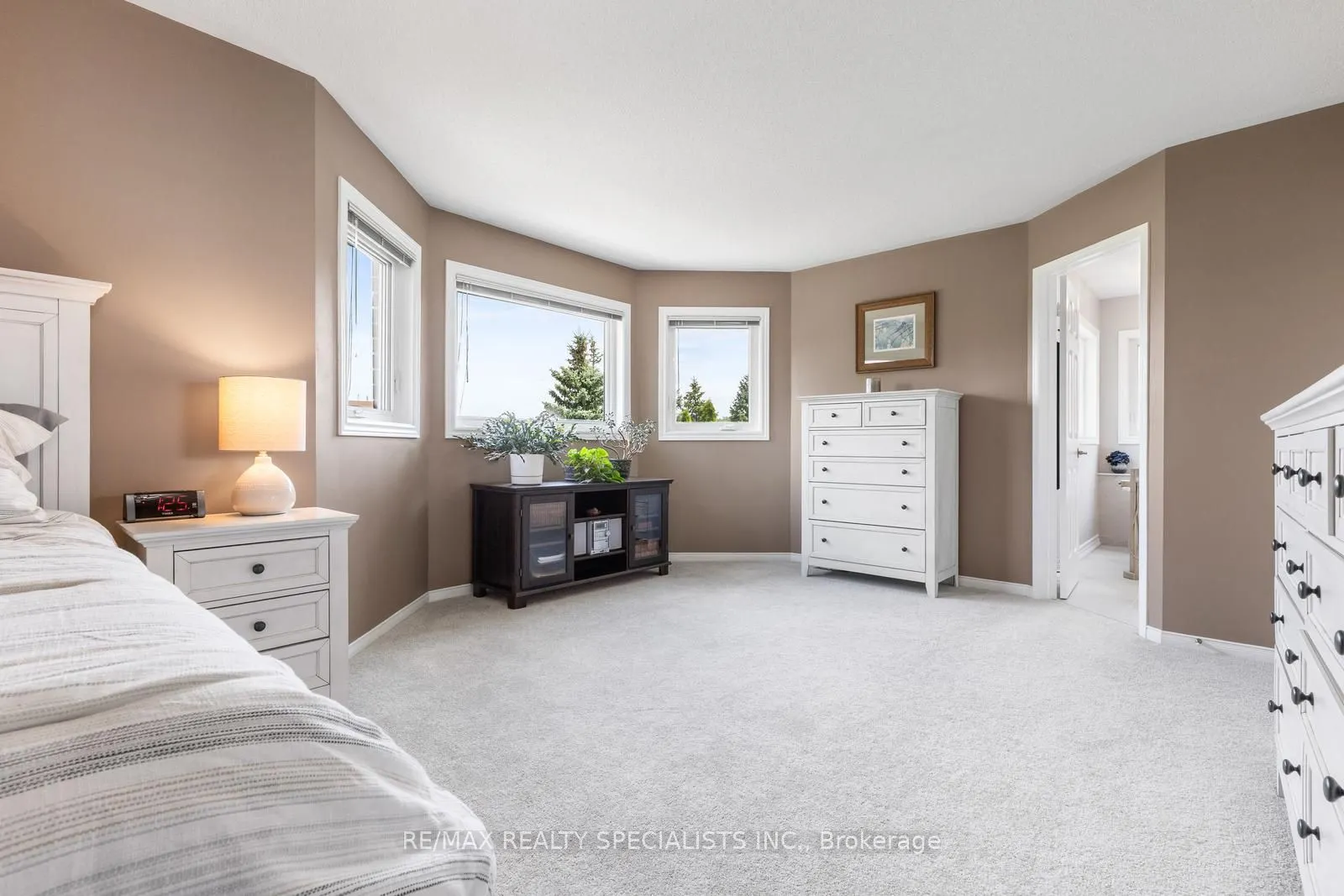 6859 Summer Heights Drive