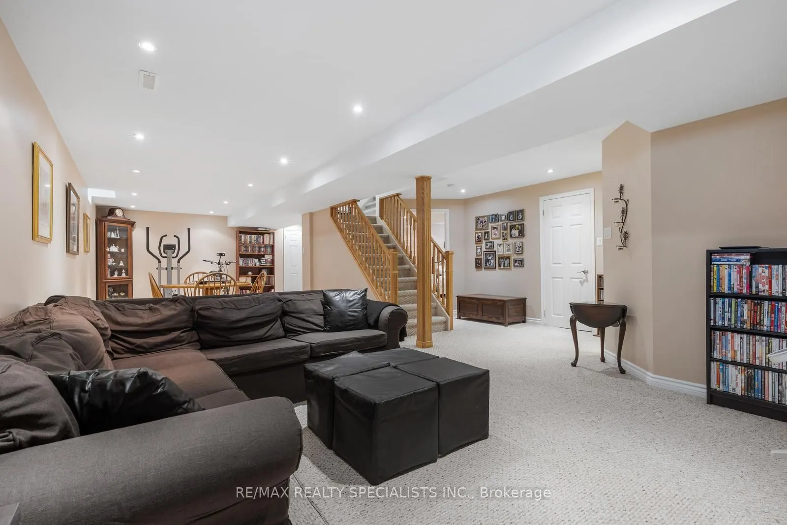 6859 Summer Heights Drive