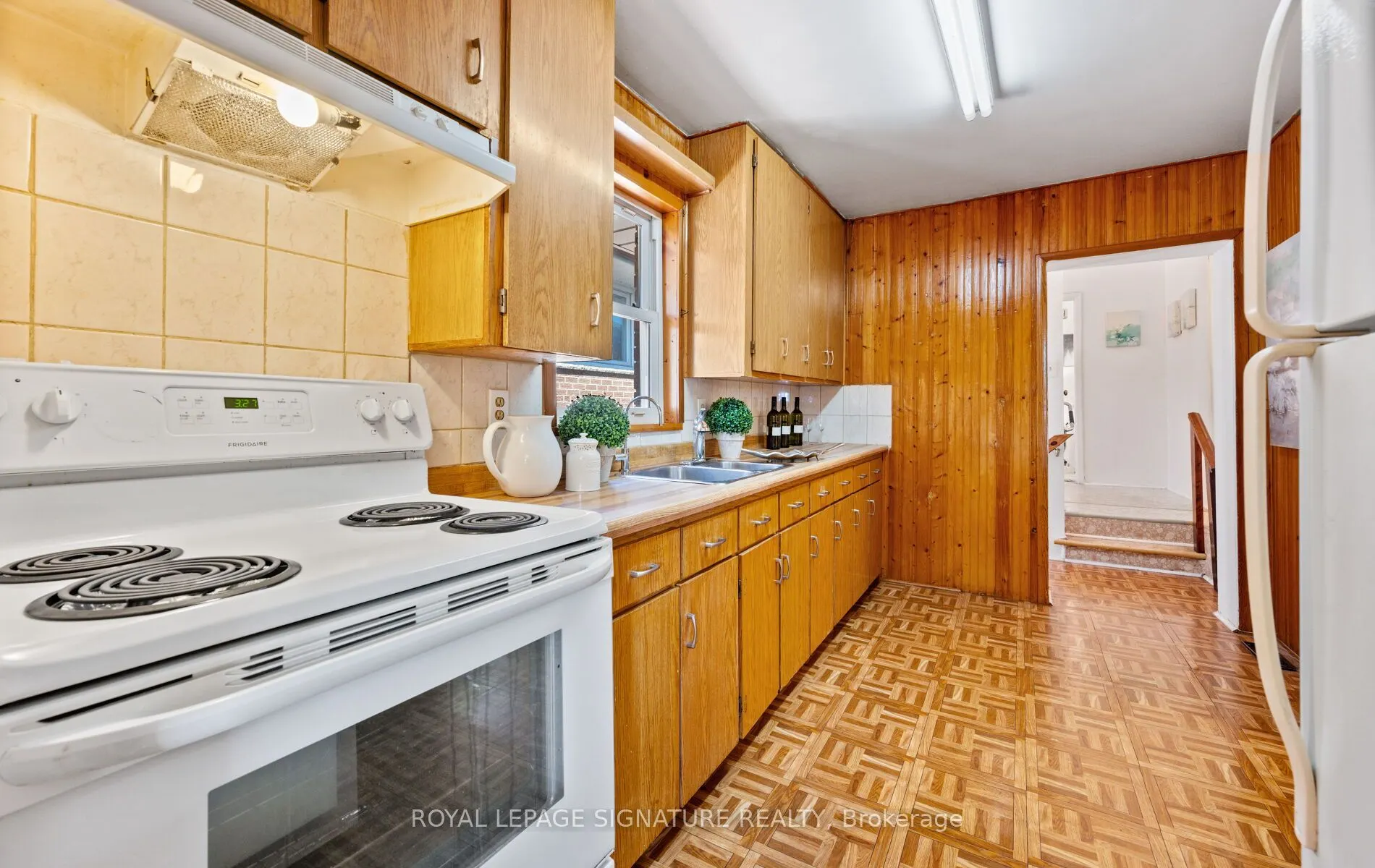 61 Foch Avenue