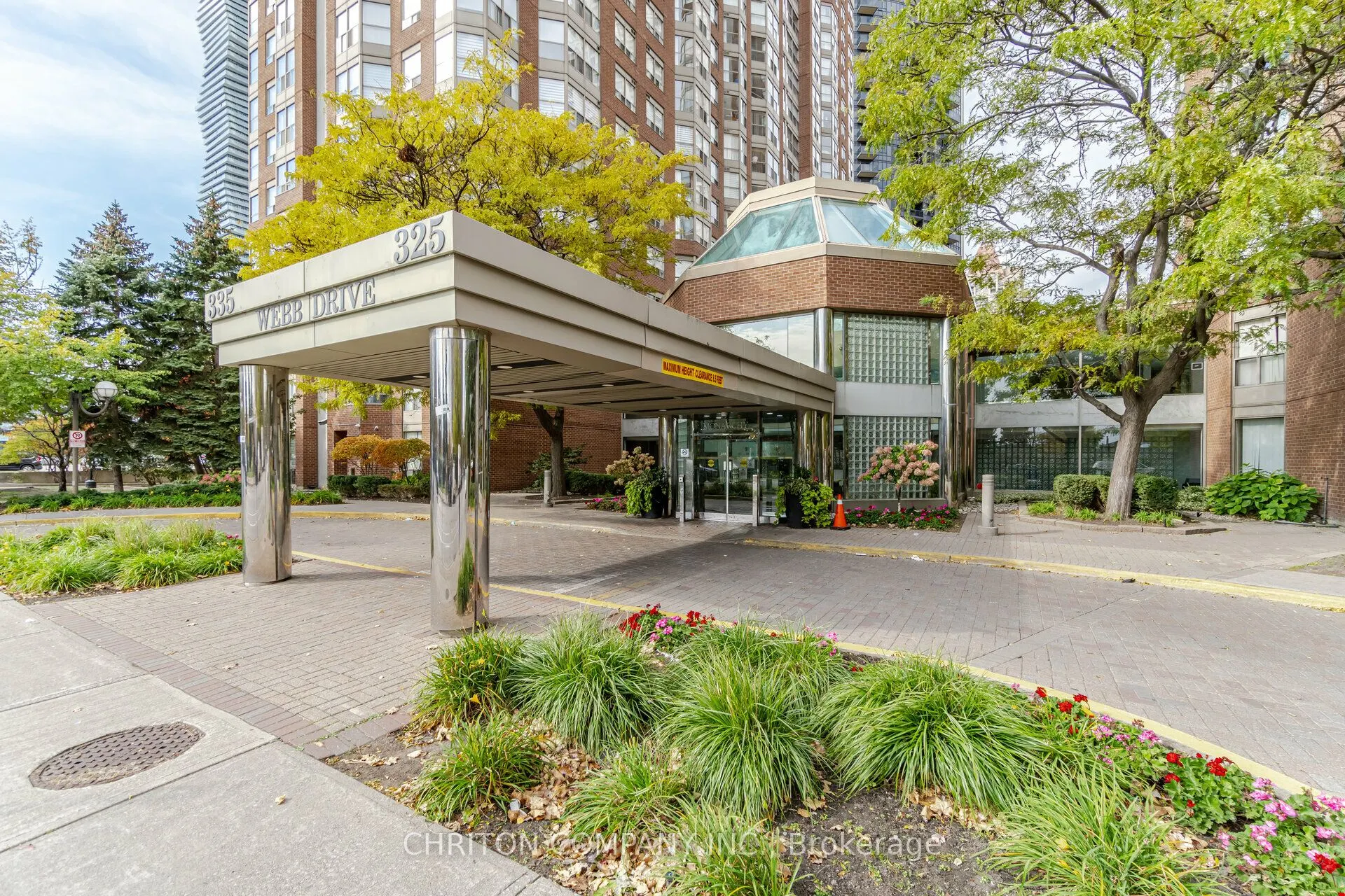 325 Webb Drive, #802