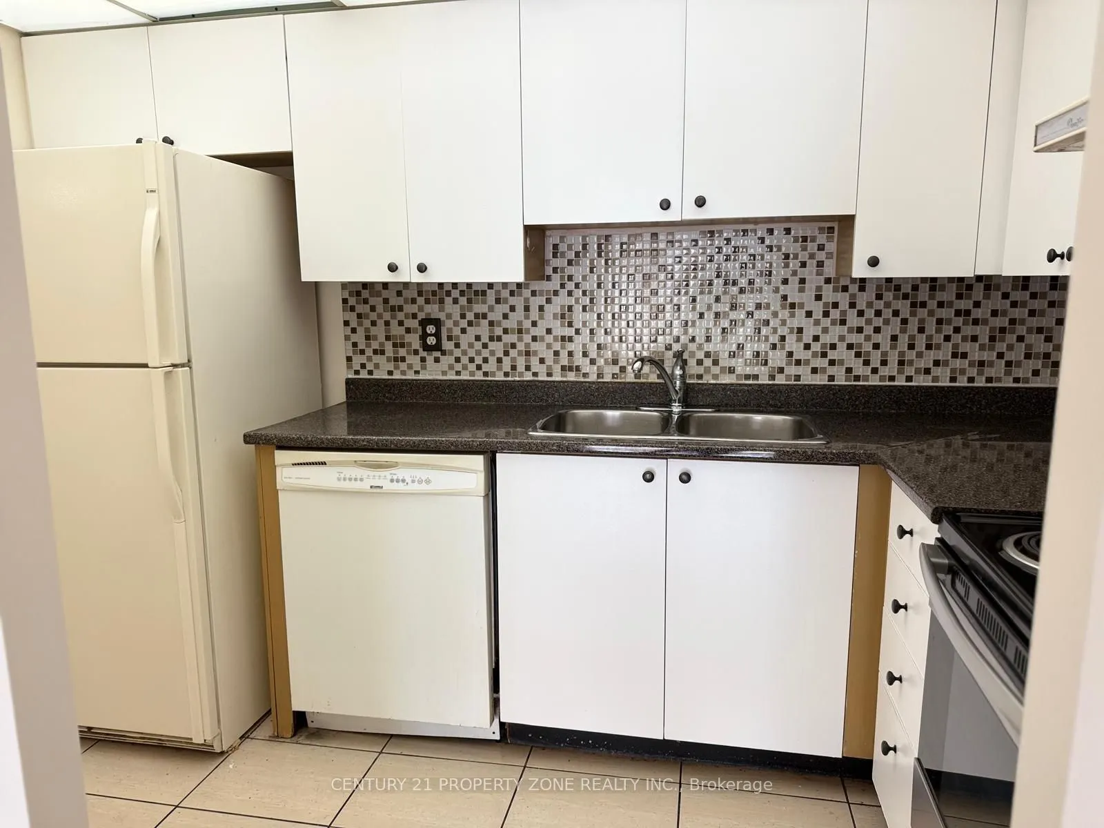 145 Hillcrest Avenue, #2113