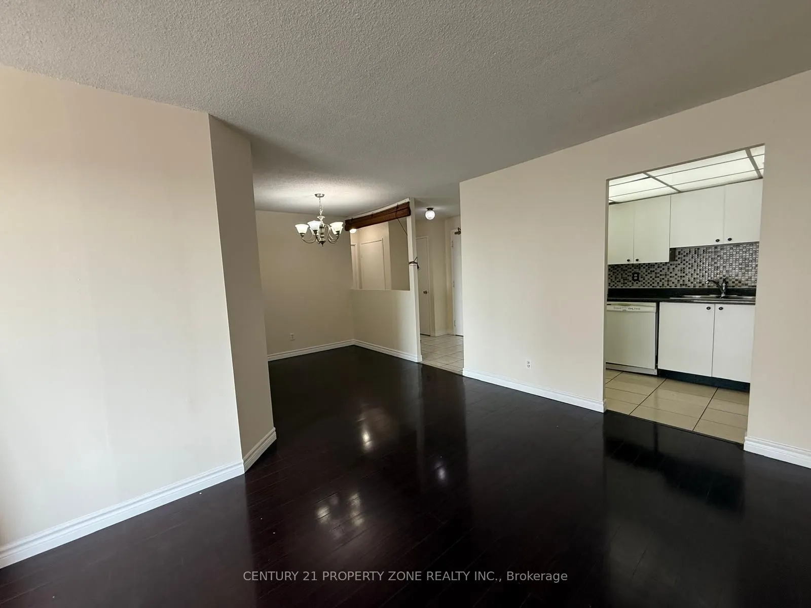 145 Hillcrest Avenue, #2113