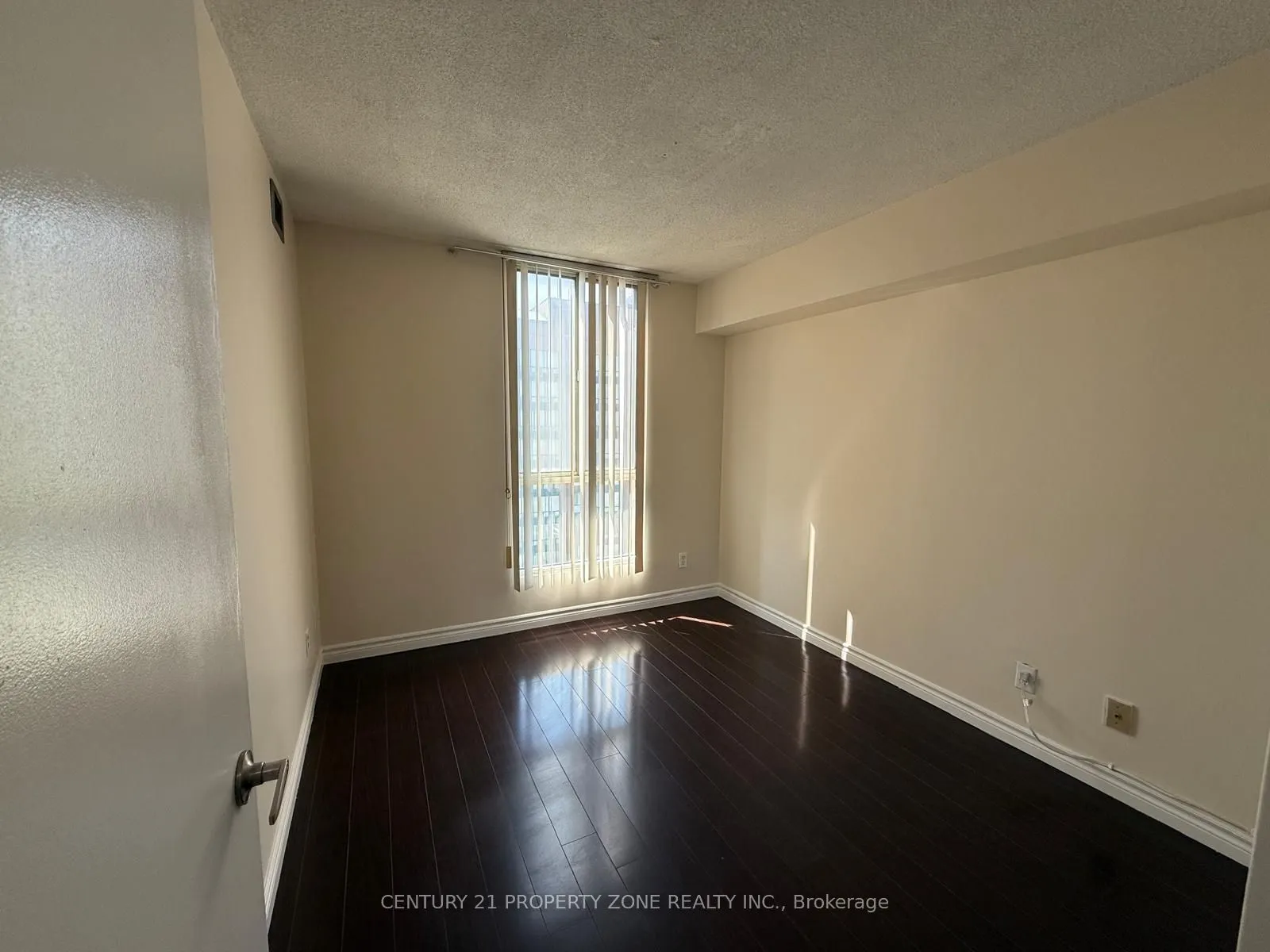 145 Hillcrest Avenue, #2113