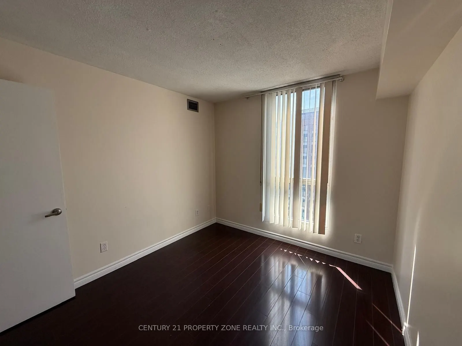 145 Hillcrest Avenue, #2113