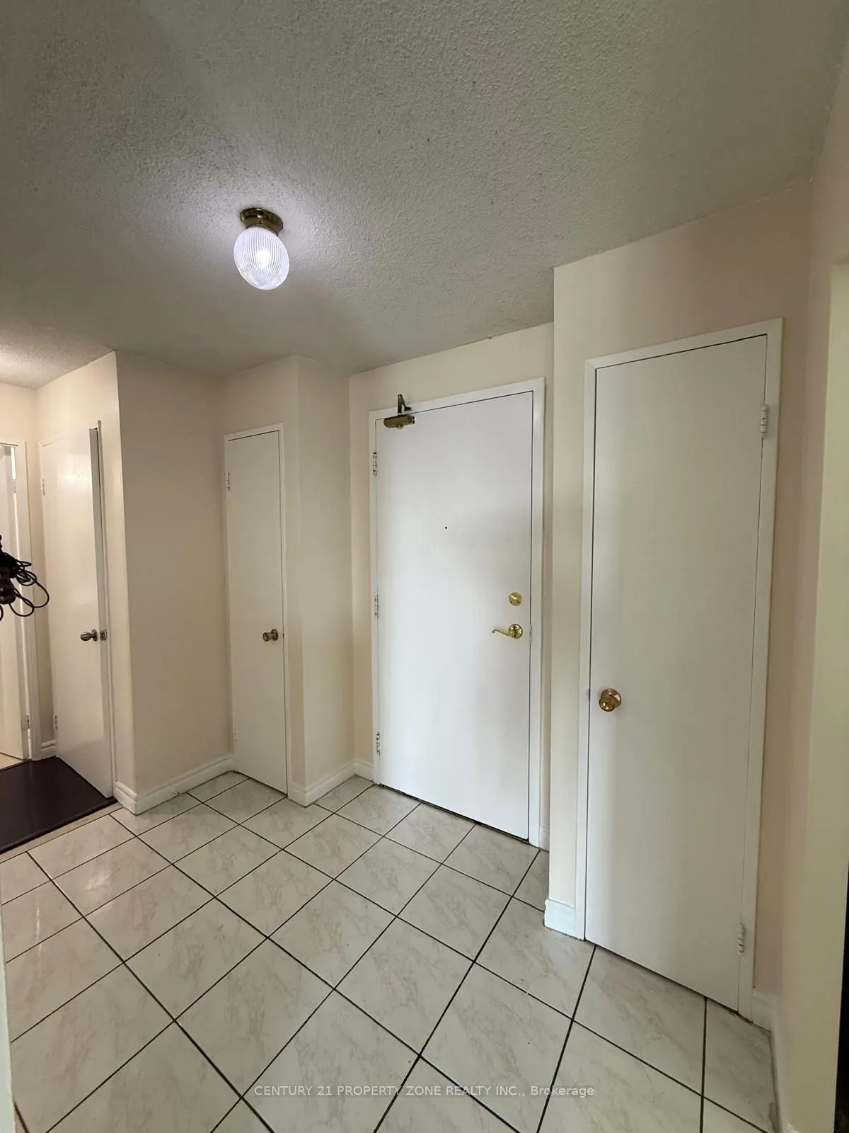 145 Hillcrest Avenue, #2113