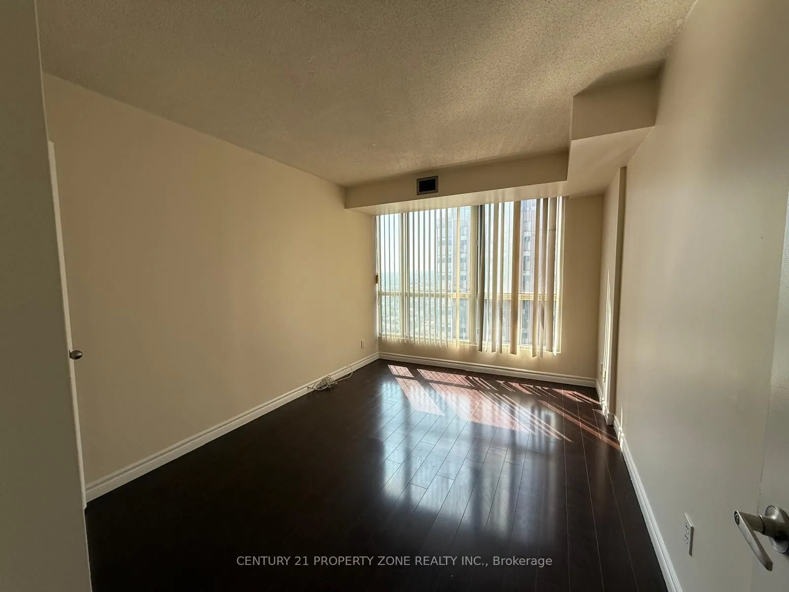 145 Hillcrest Avenue, #2113