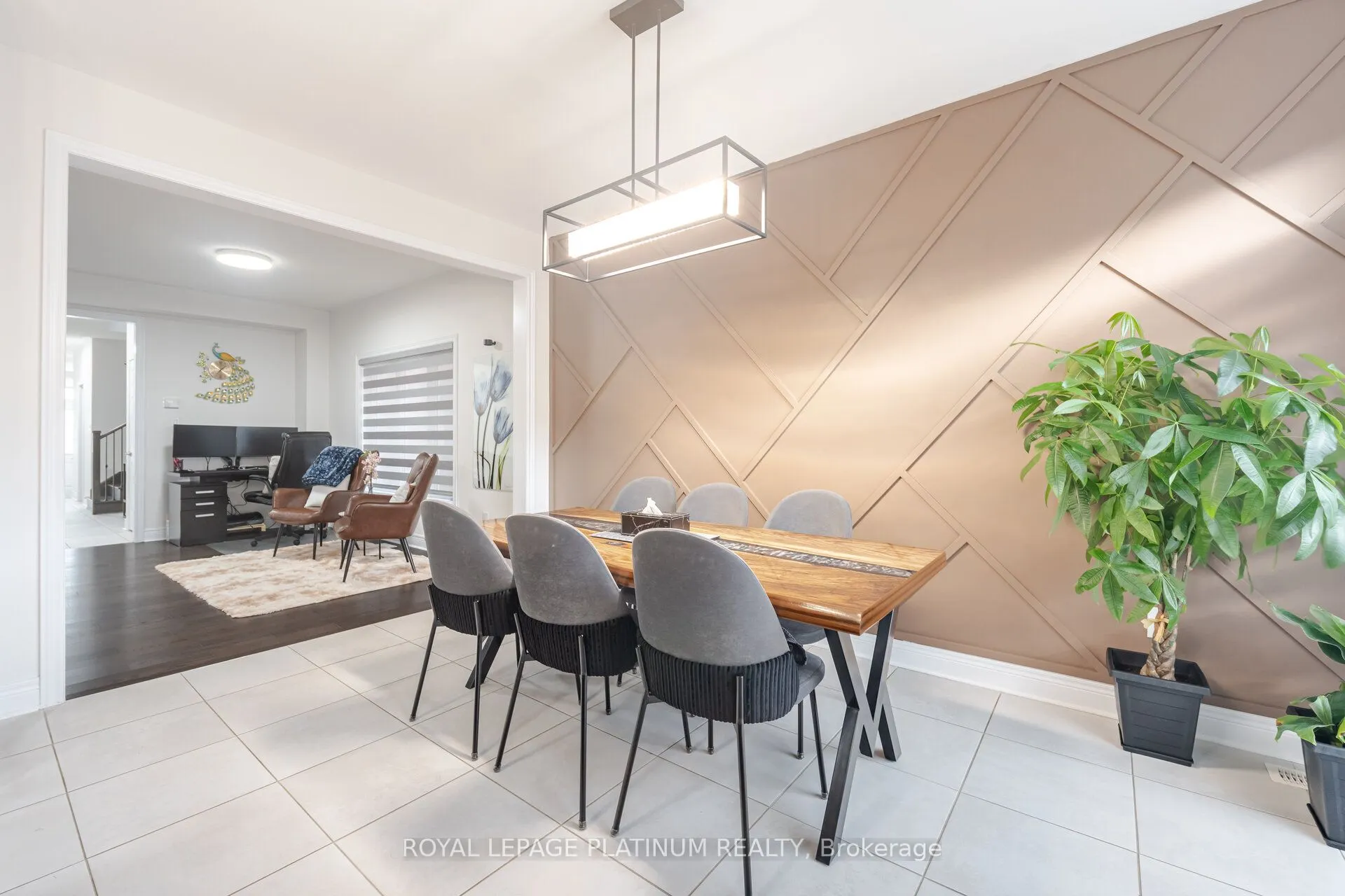 29 Overstone Road