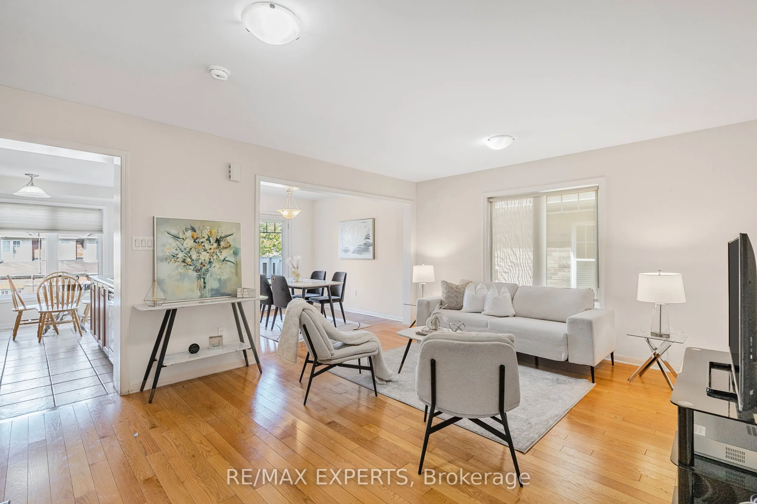 217 Woodley Crescent