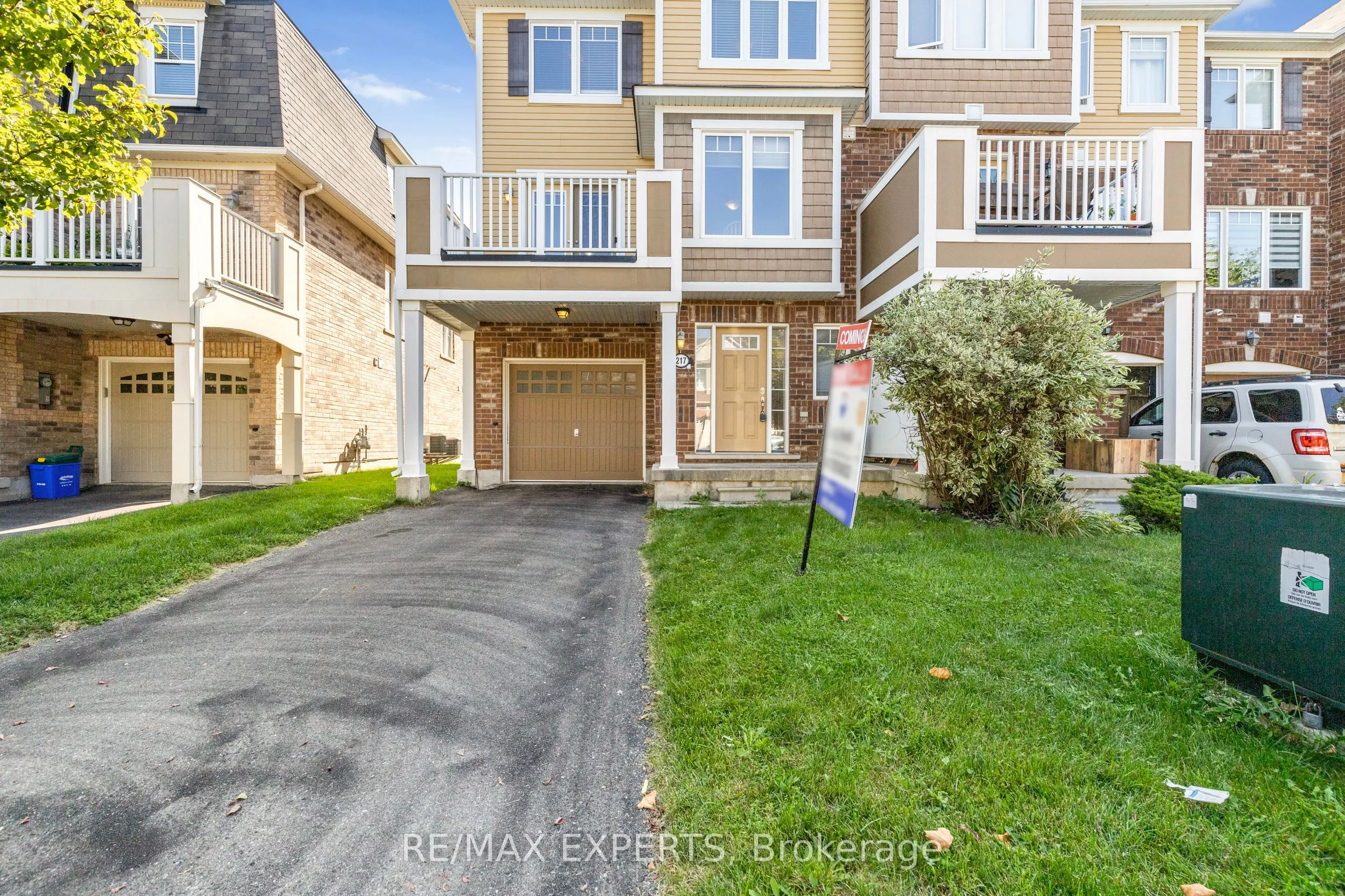 217 Woodley Crescent