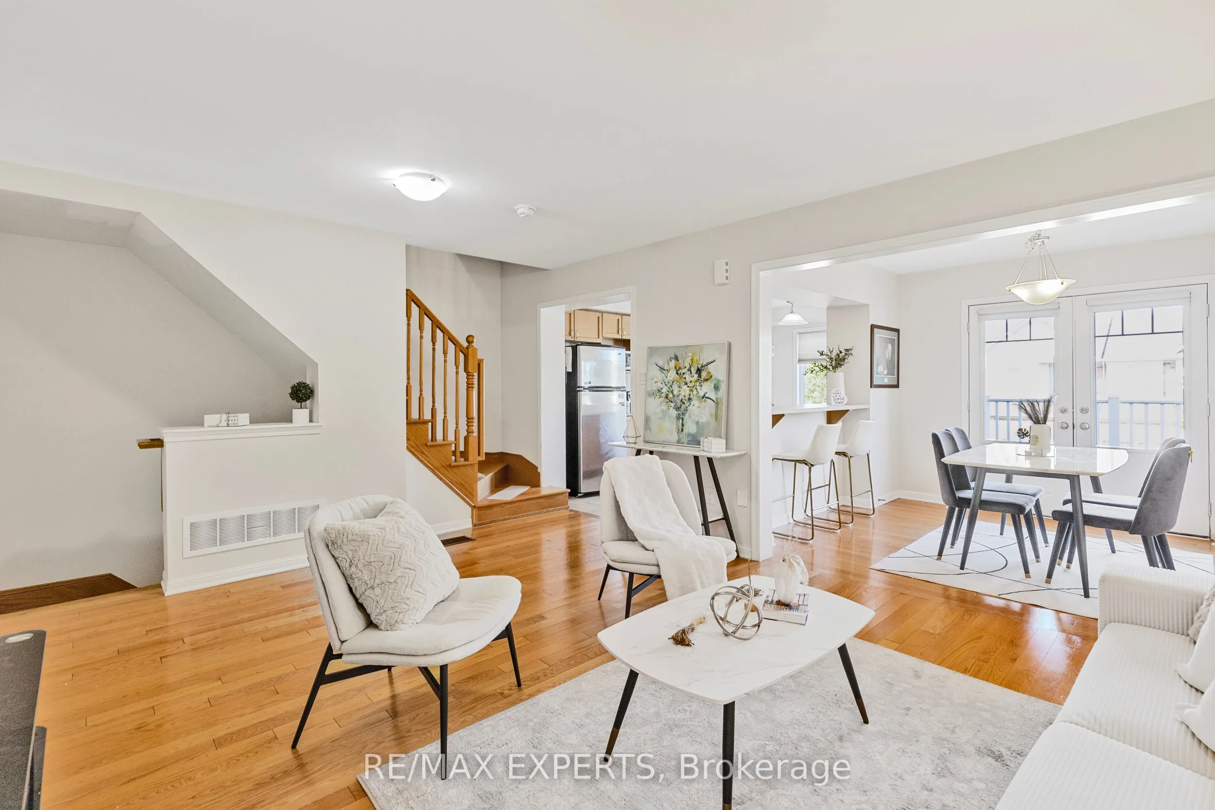 217 Woodley Crescent