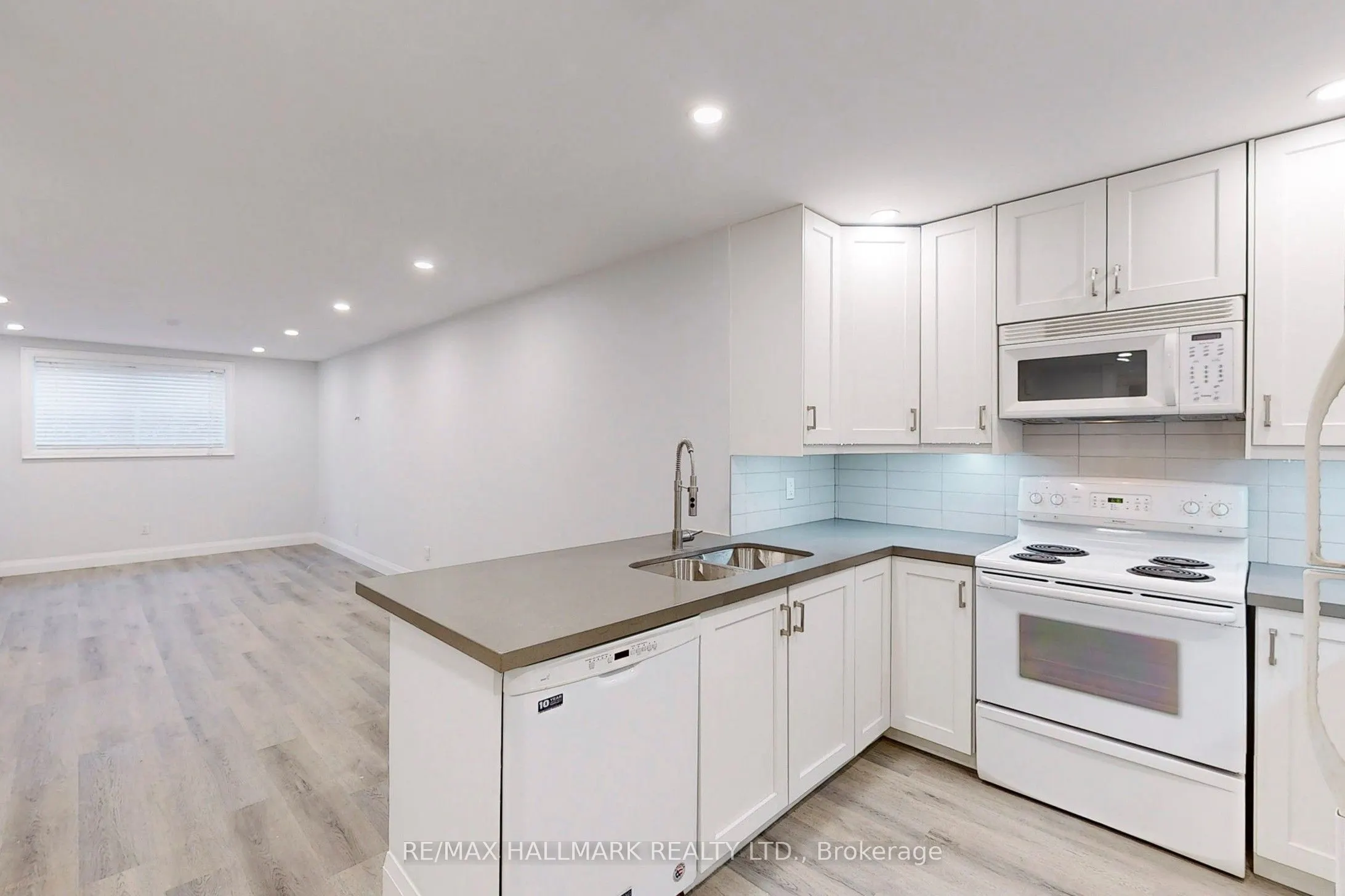 36 Farley Crescent, #Lower