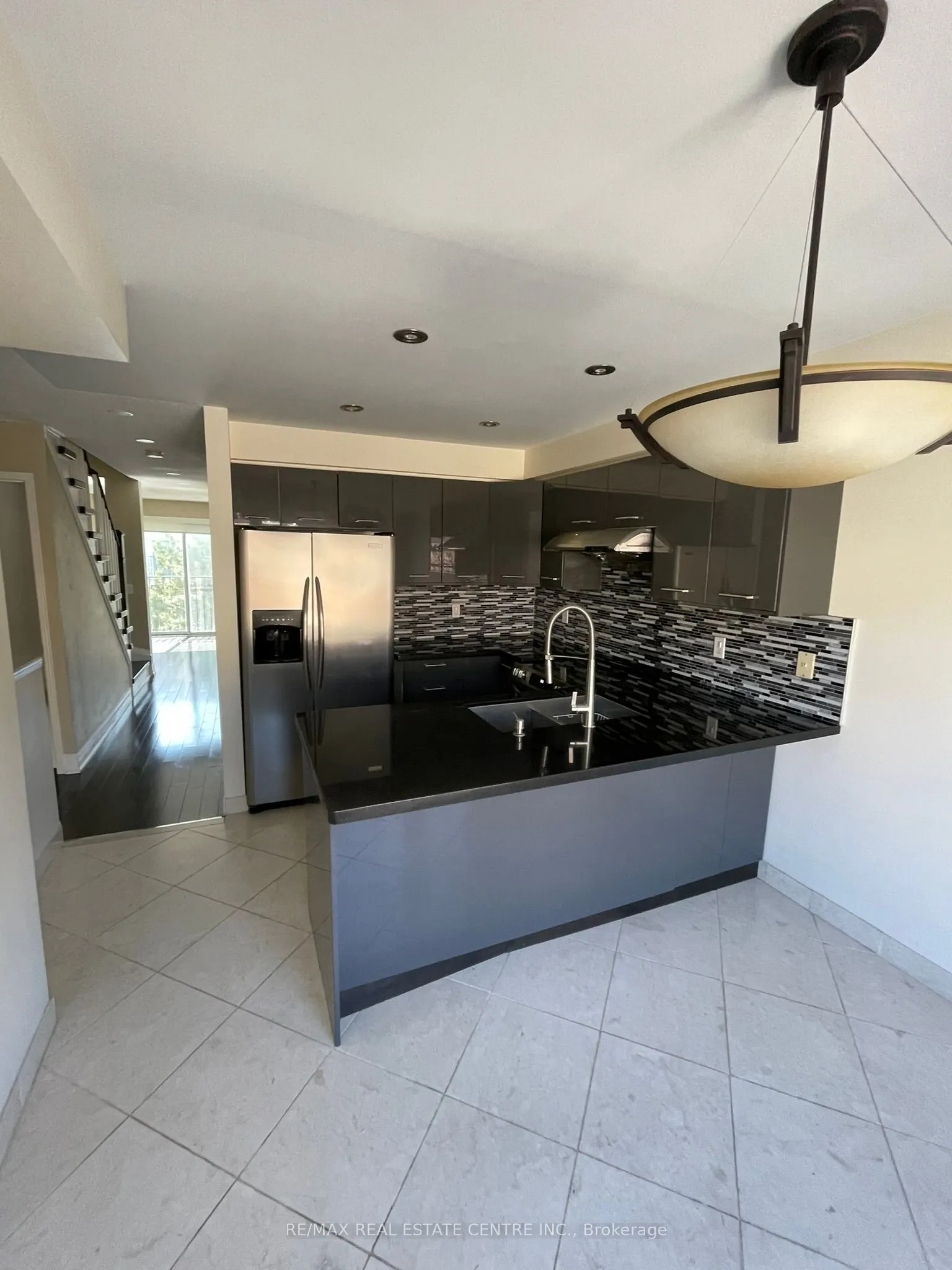 5030 Heatherleigh Avenue, #77