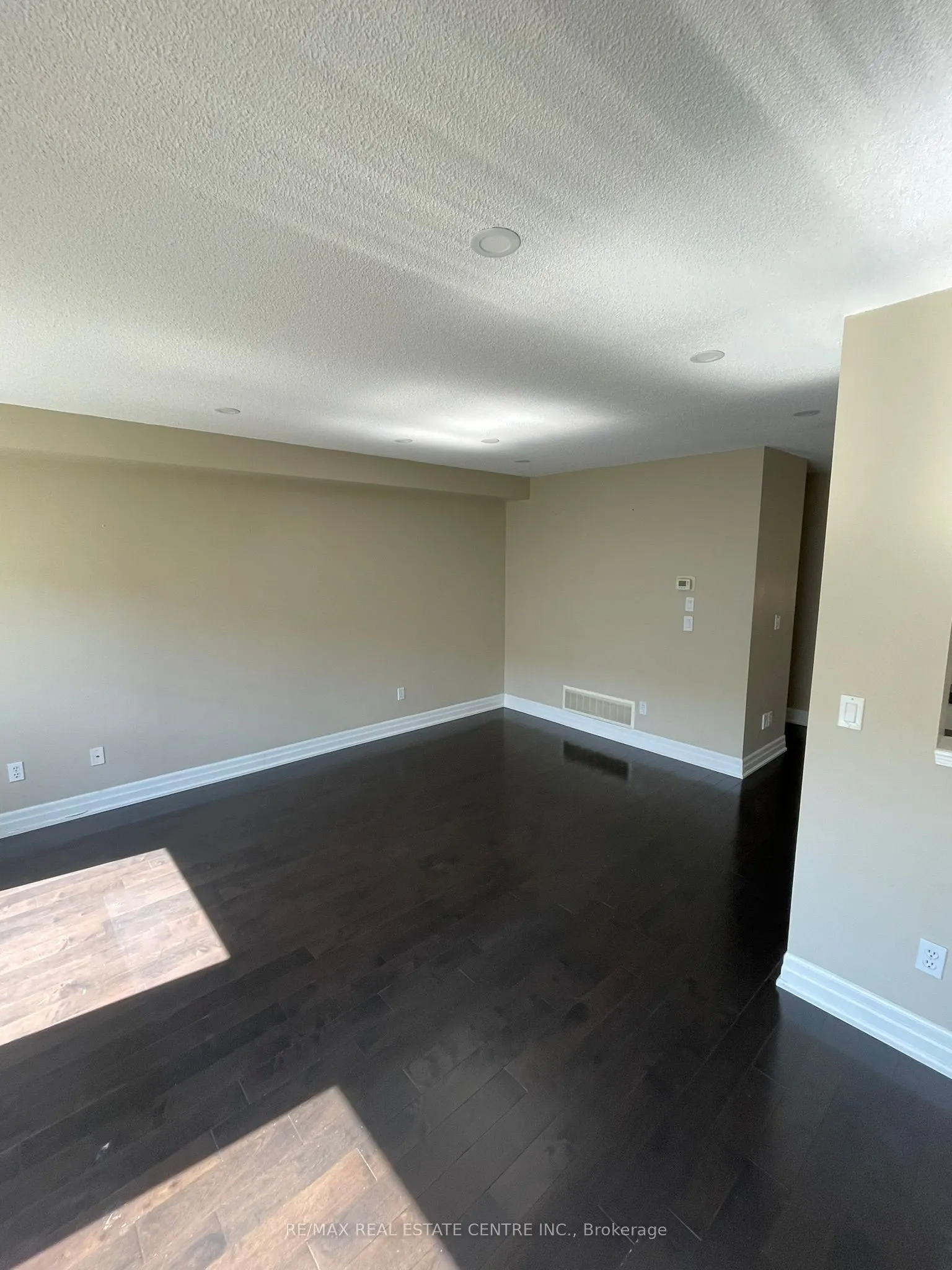 5030 Heatherleigh Avenue, #77