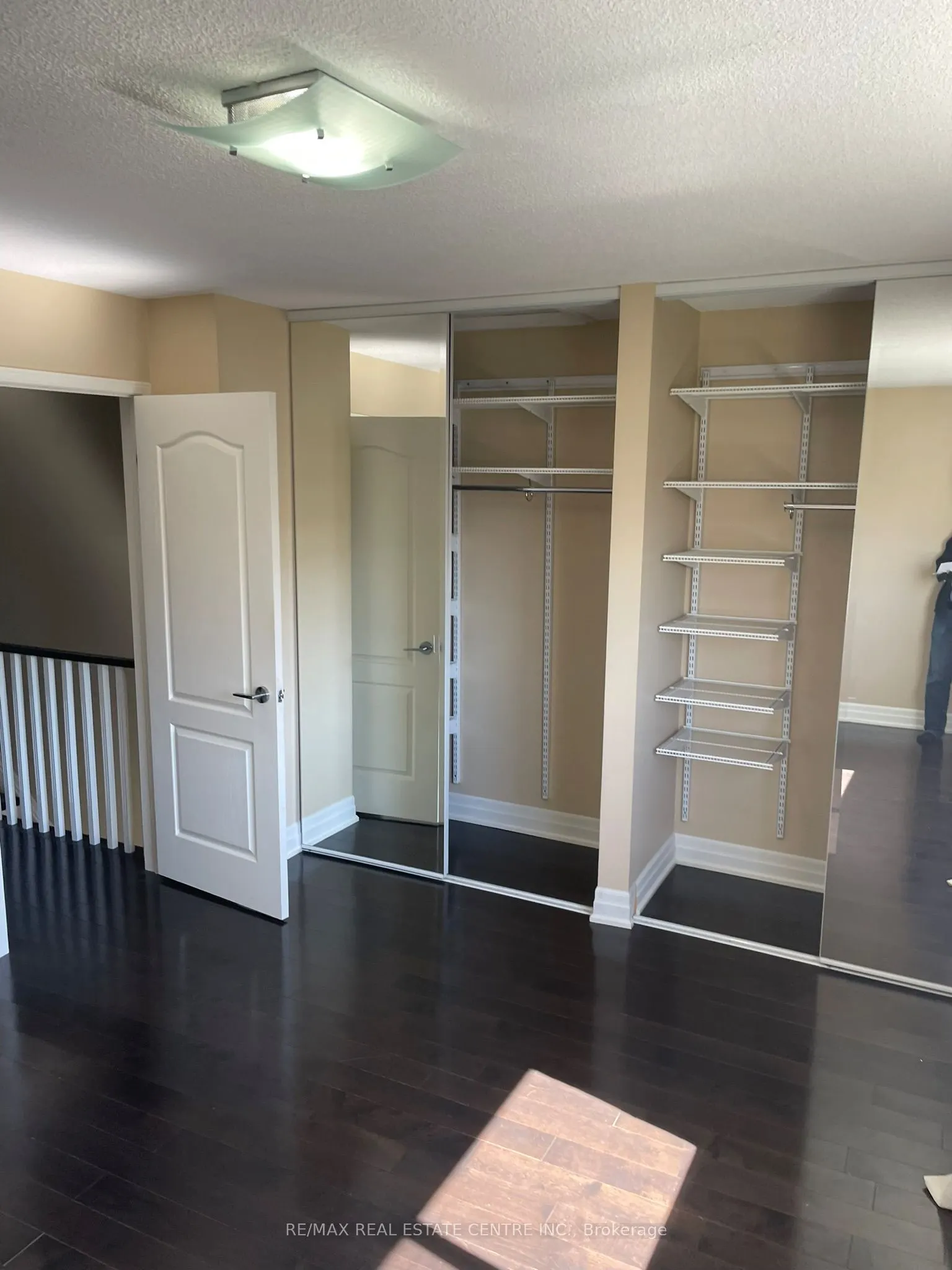 5030 Heatherleigh Avenue, #77