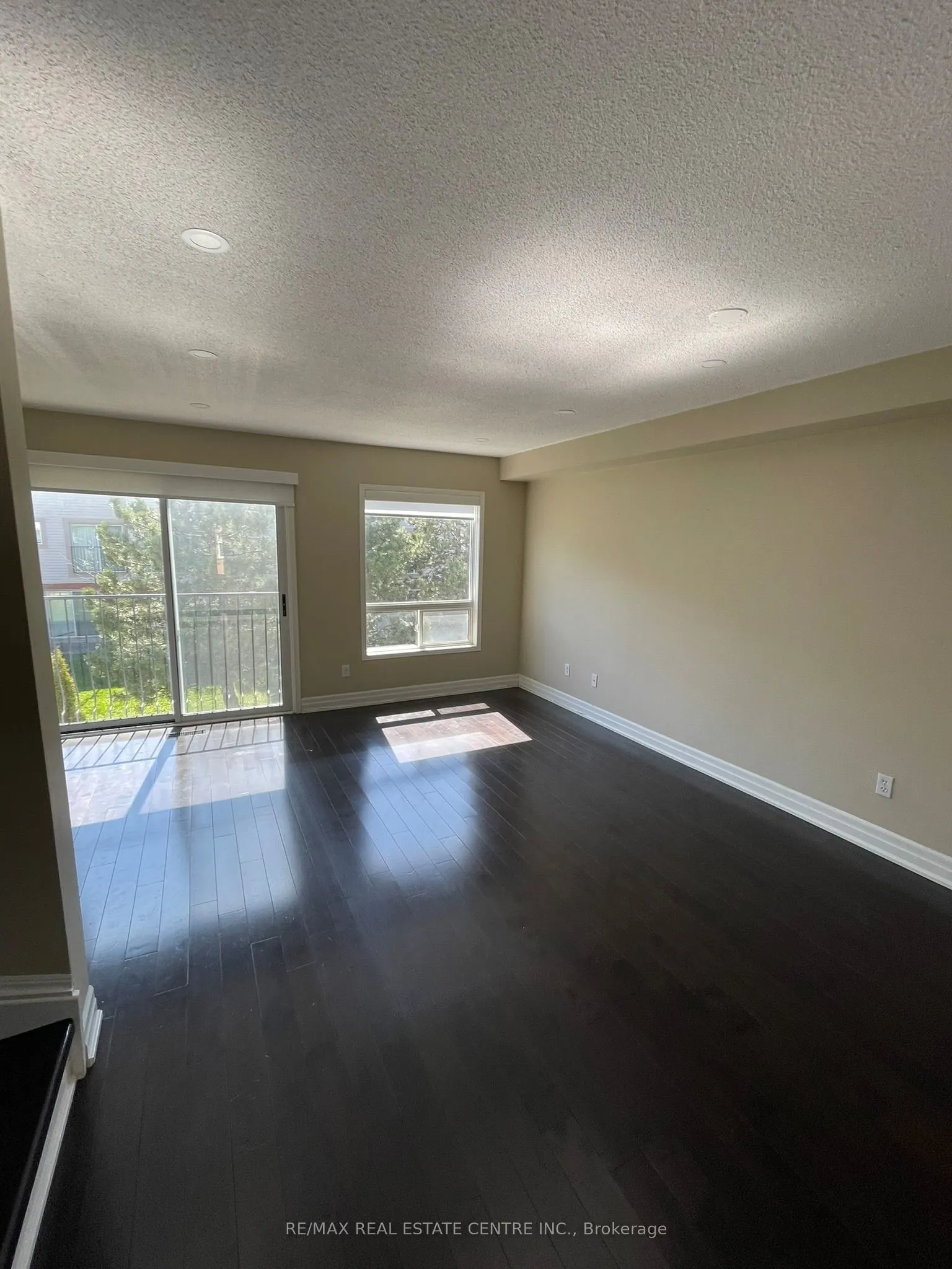 5030 Heatherleigh Avenue, #77