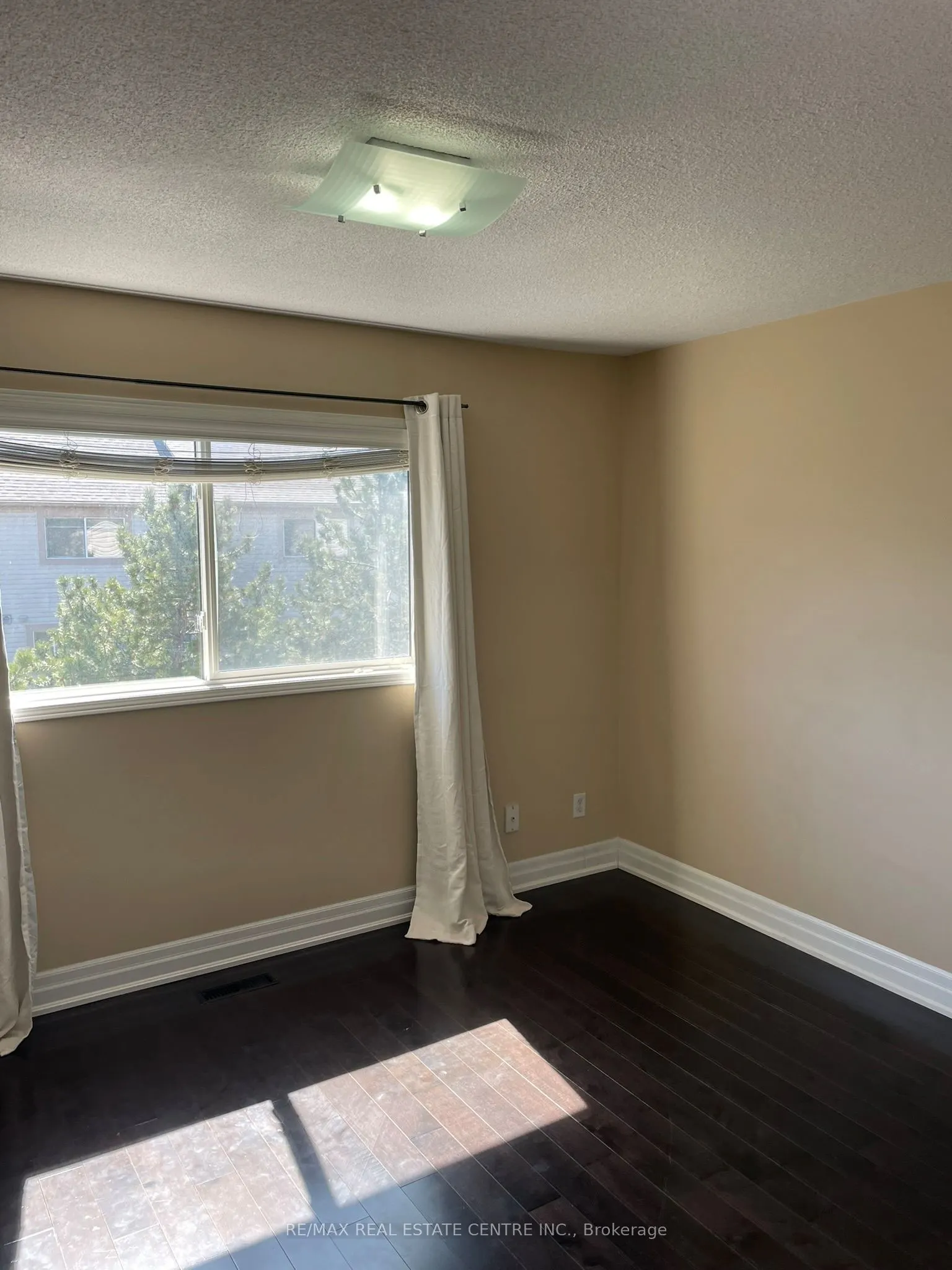 5030 Heatherleigh Avenue, #77