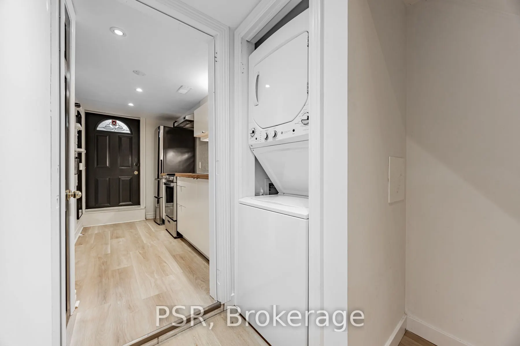 371 McRoberts Avenue, #Lower