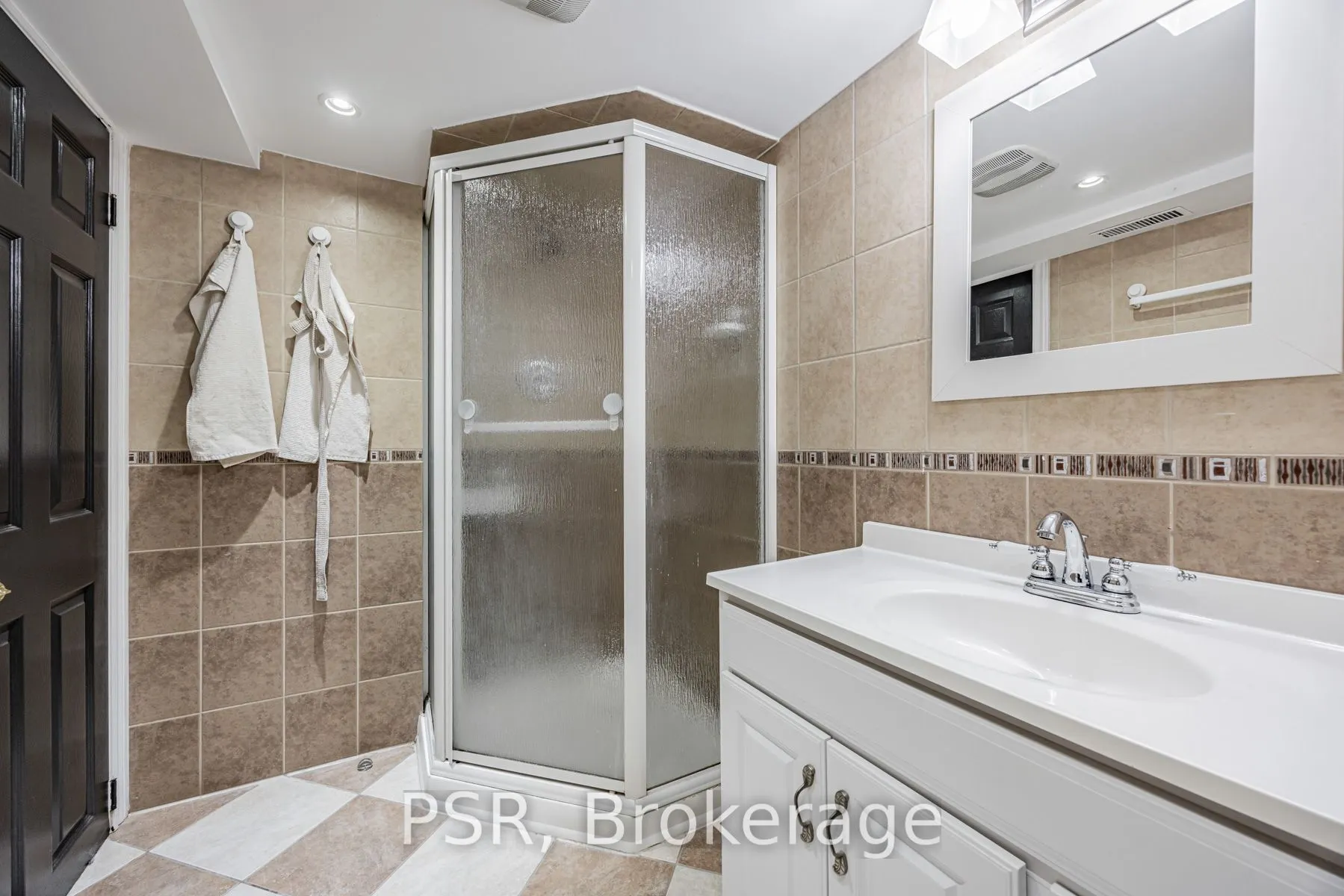 371 McRoberts Avenue, #Lower