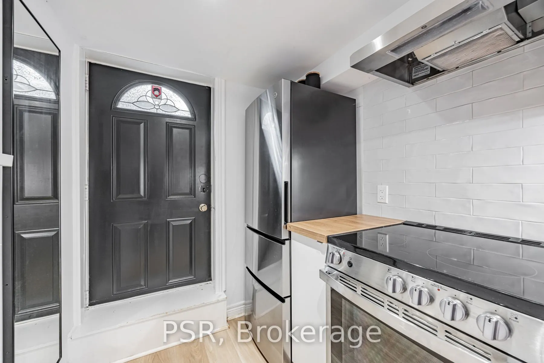 371 McRoberts Avenue, #Lower