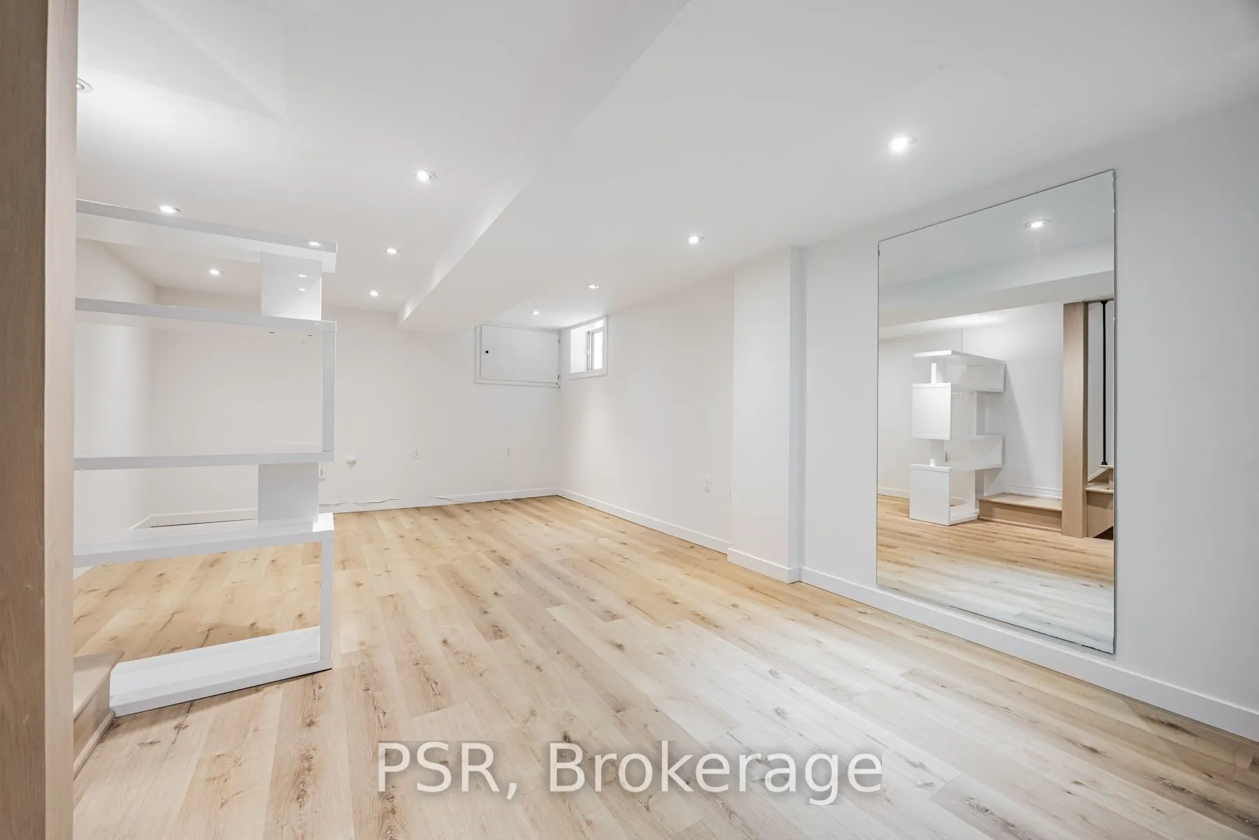 371 McRoberts Avenue, #Lower