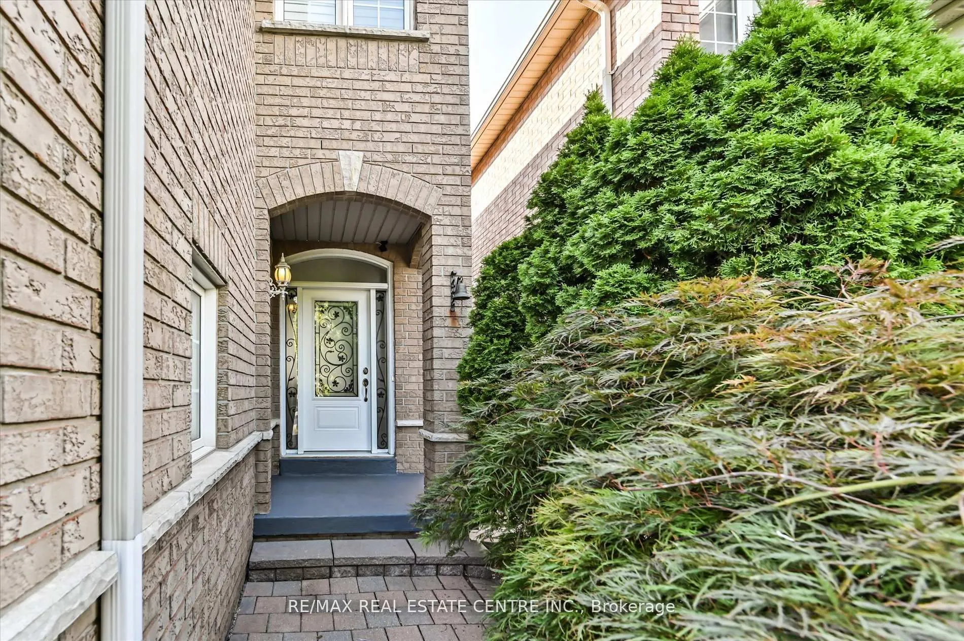 1091 Windbrook Grove