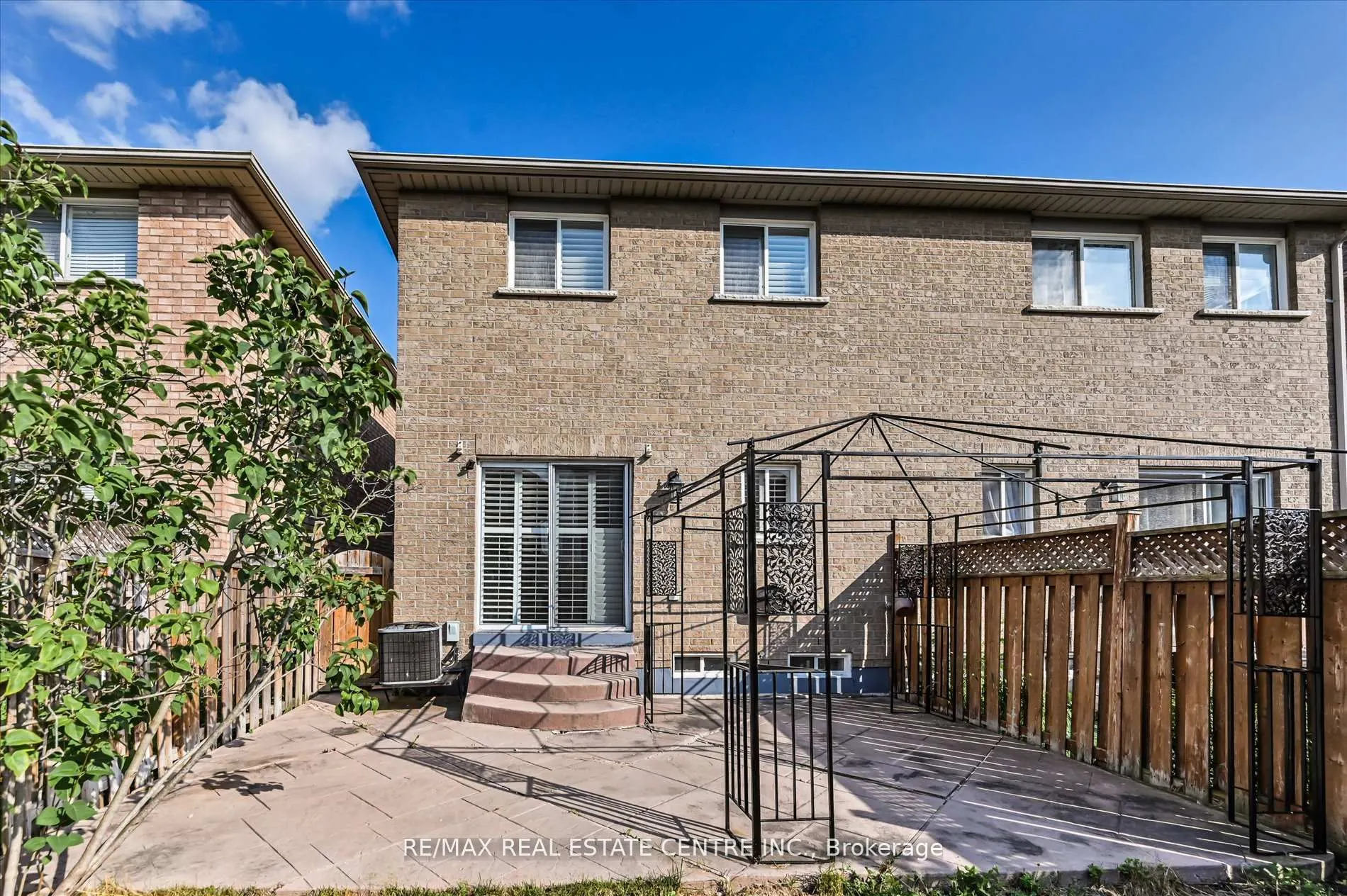 1091 Windbrook Grove