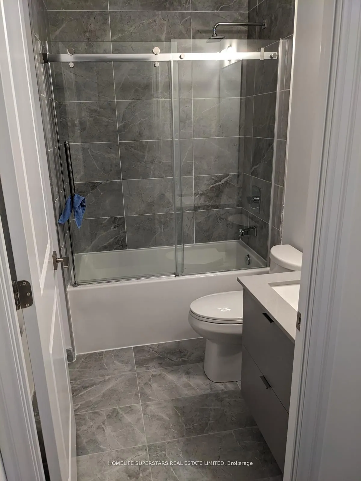 30 Elm Drive W, #2110