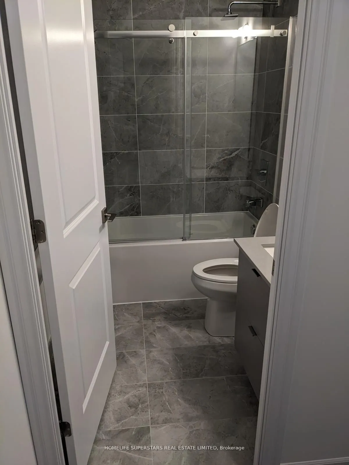 30 Elm Drive W, #2110