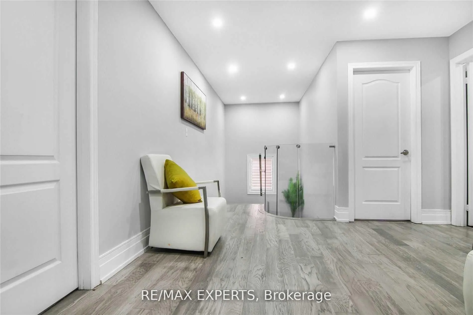 20 Delmonico Road