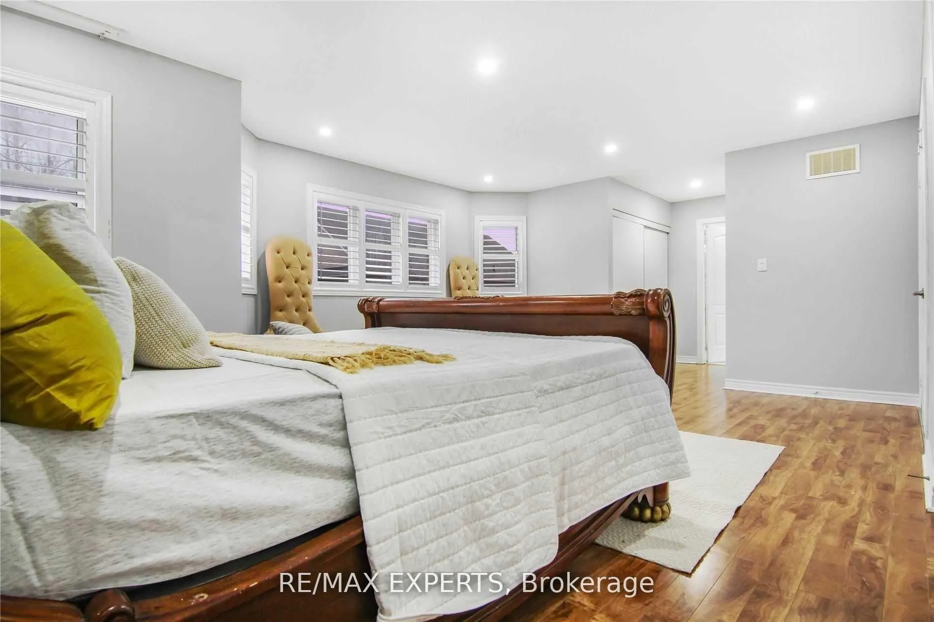 20 Delmonico Road