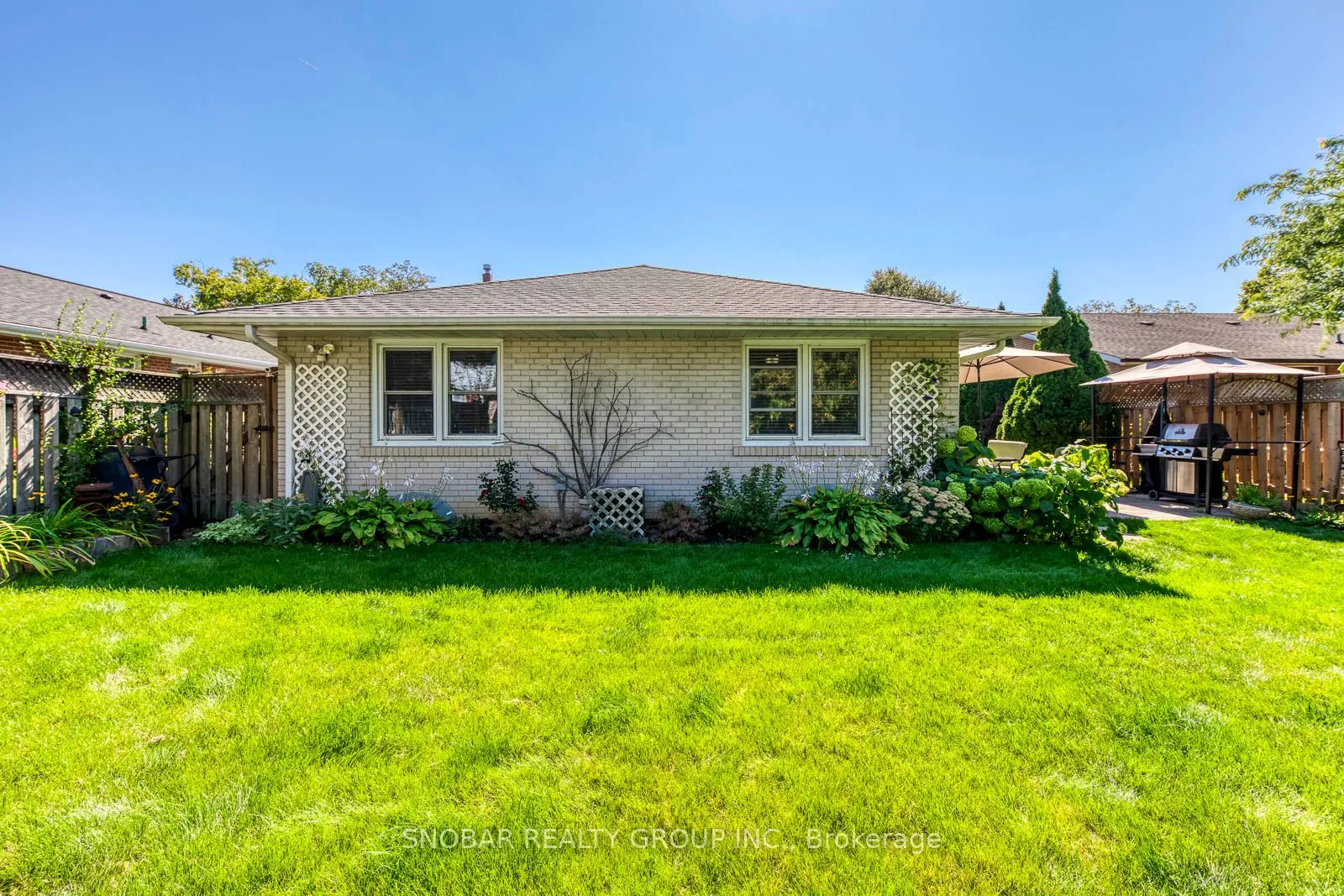 19 Deanewood Crescent