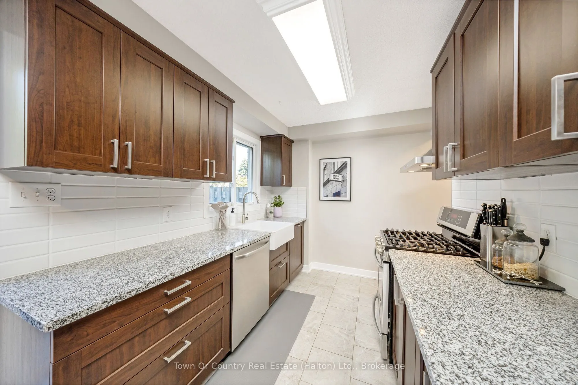 371 Bronte Street S, #86