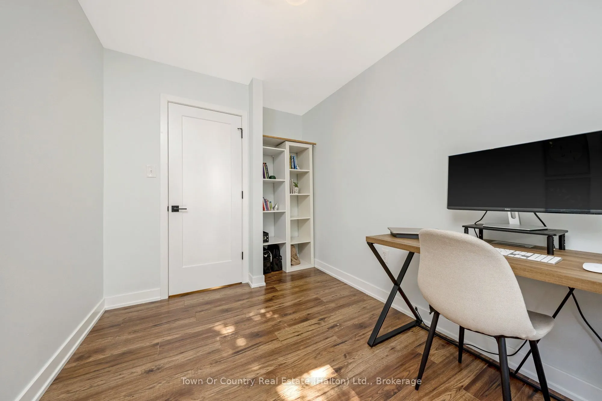 371 Bronte Street S, #86