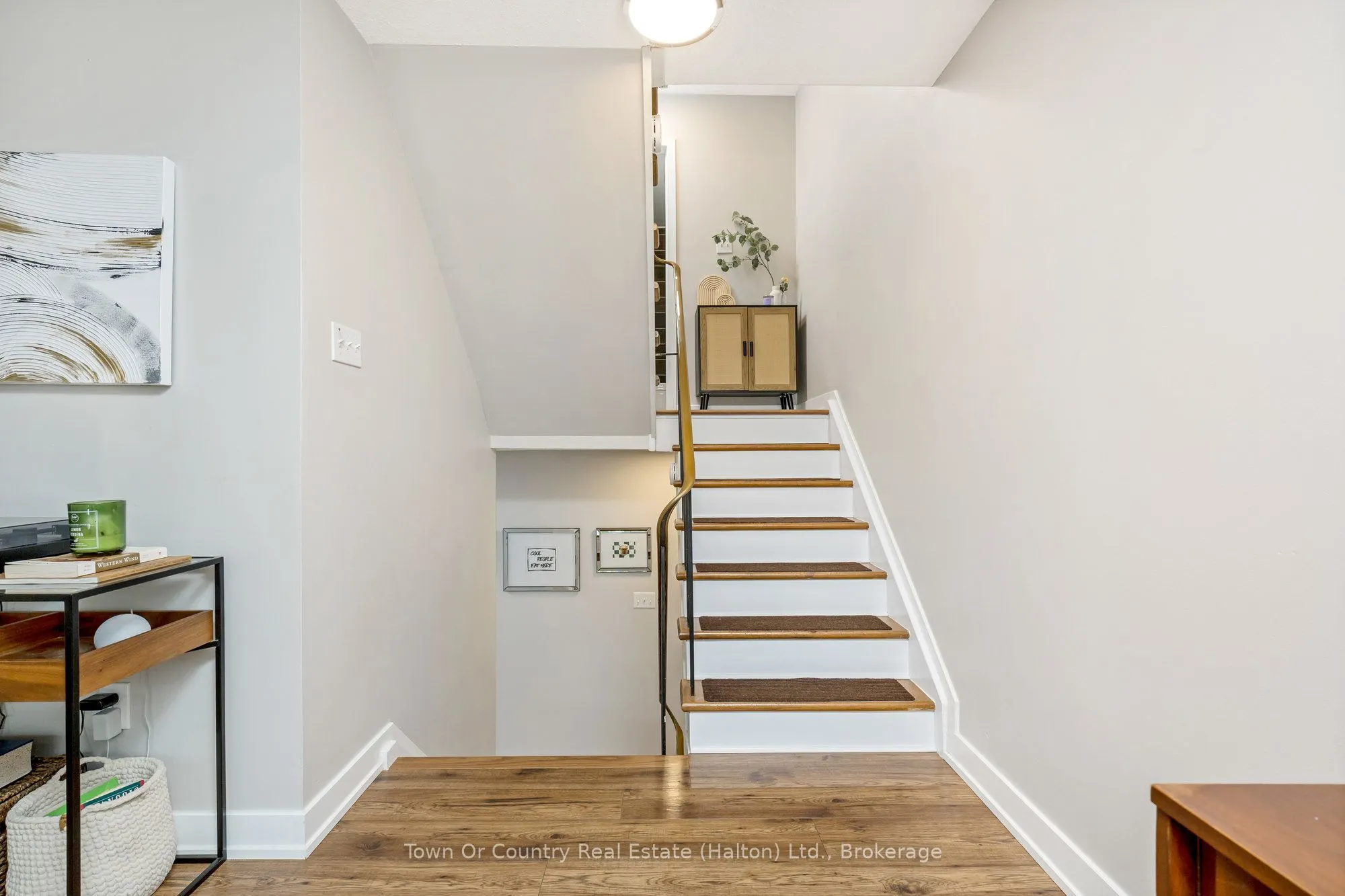 371 Bronte Street S, #86