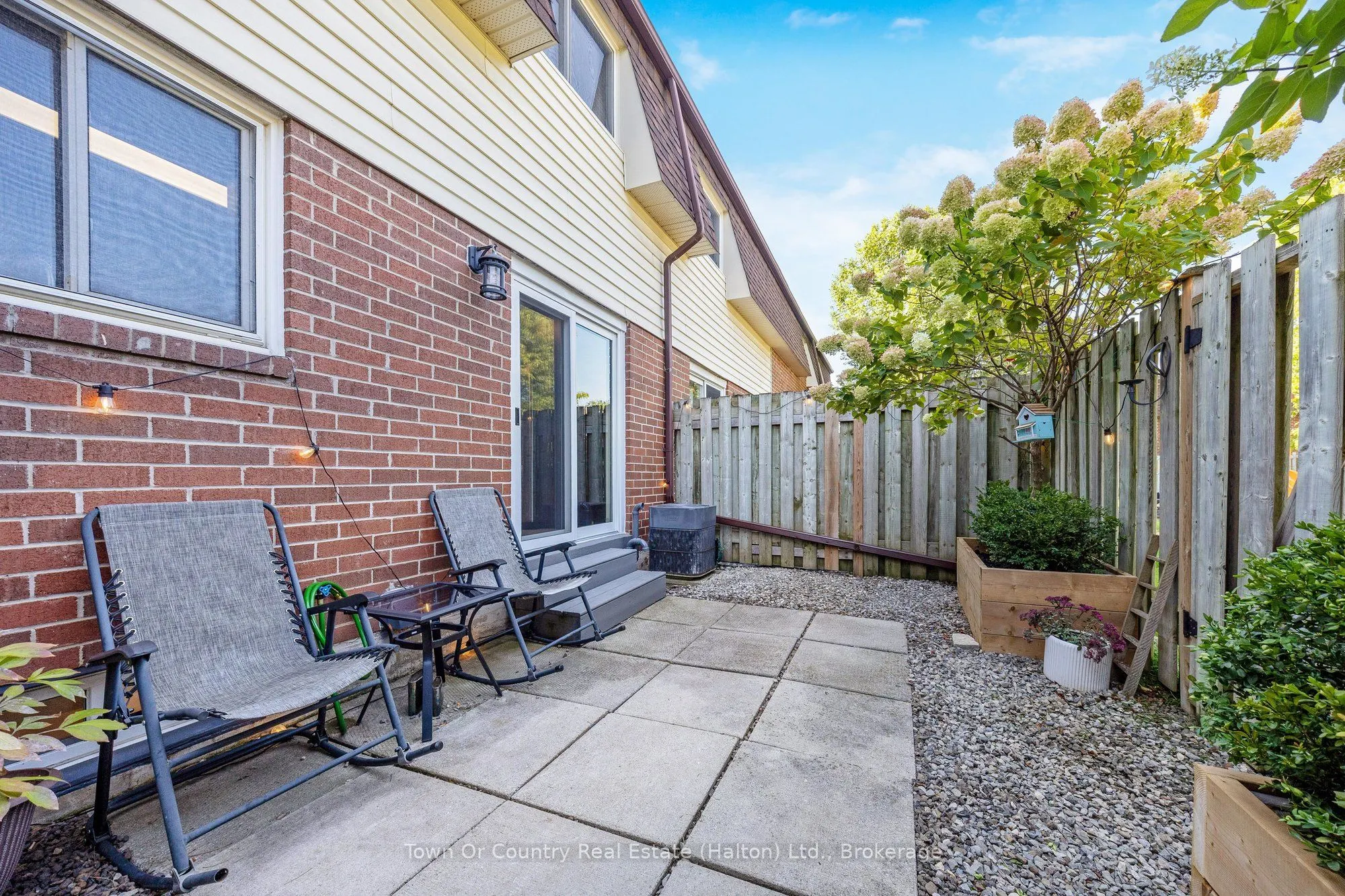 371 Bronte Street S, #86