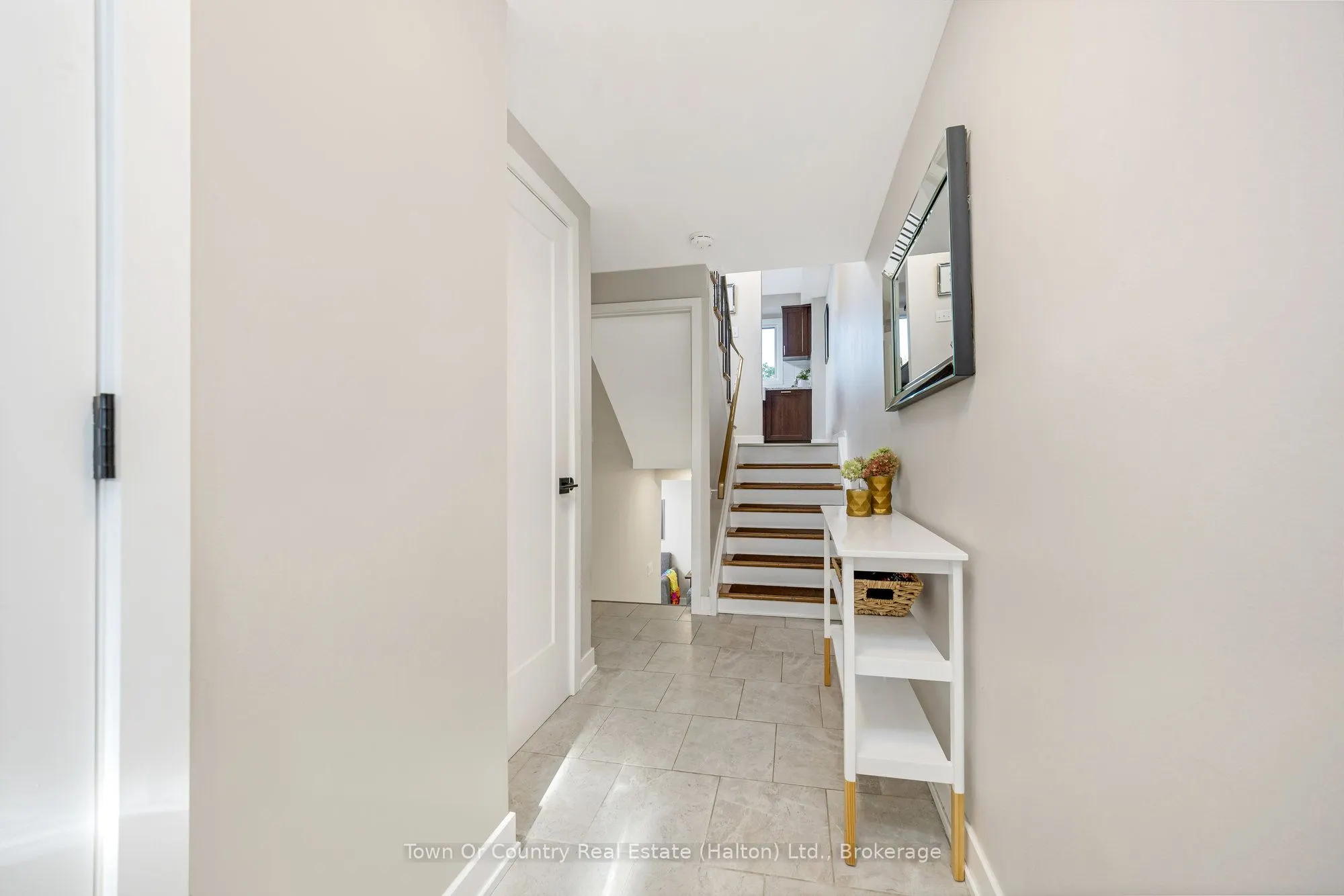 371 Bronte Street S, #86