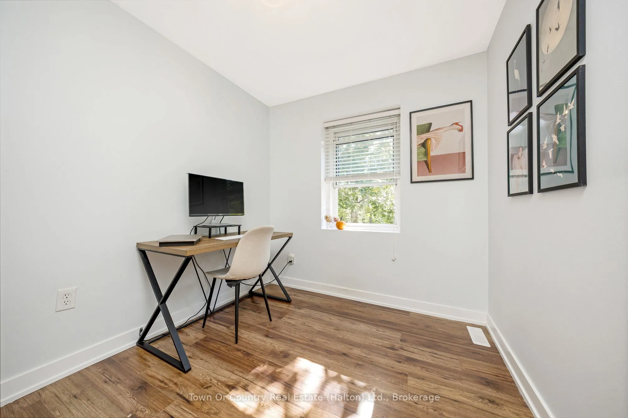 371 Bronte Street S, #86