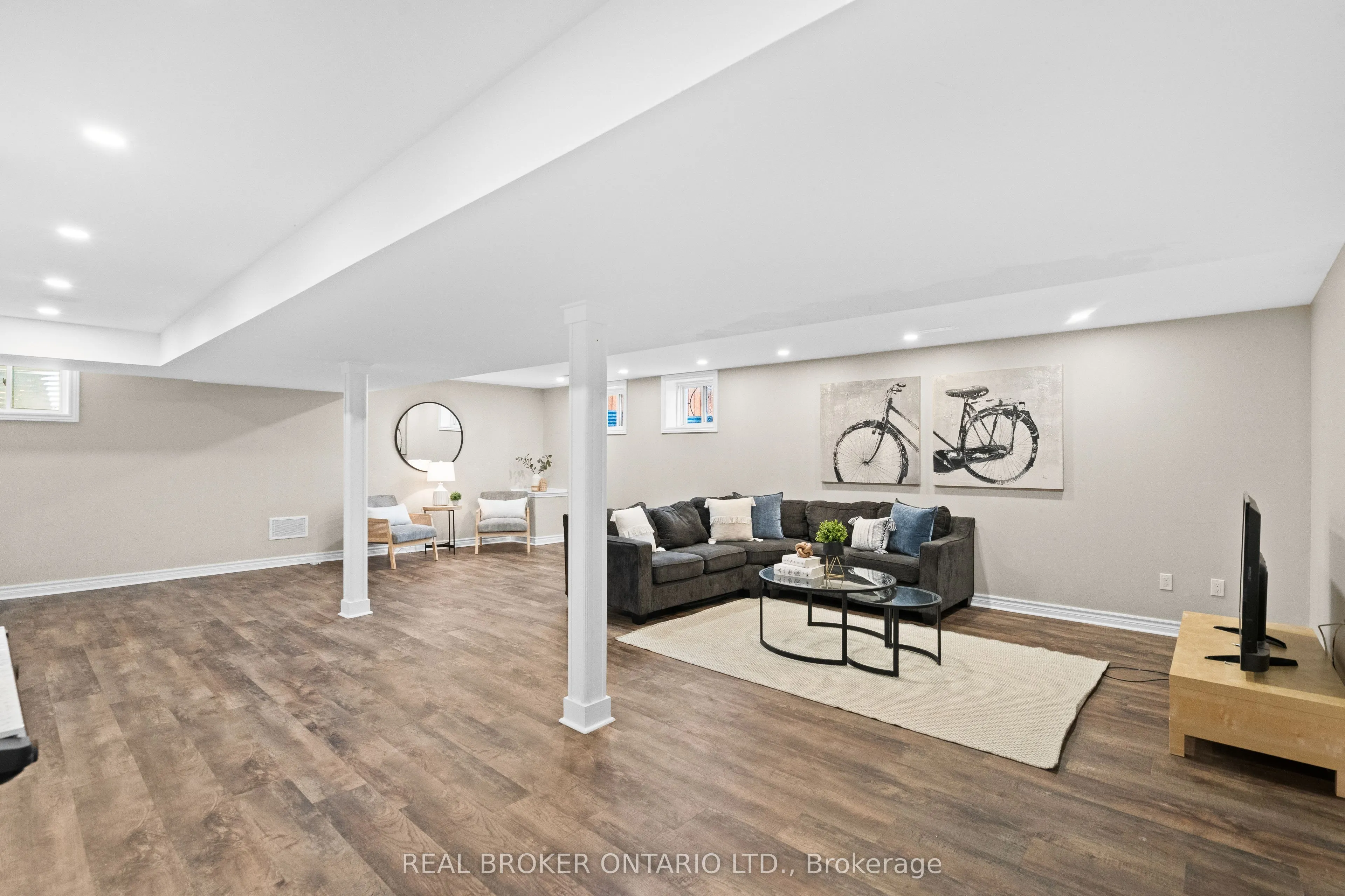 565 Attenborough Terrace