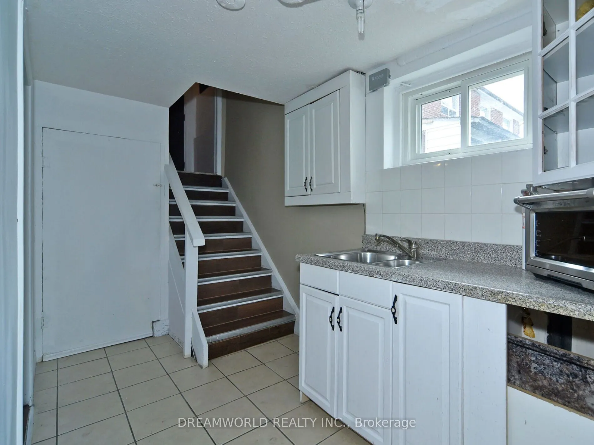 185 Habitant Drive