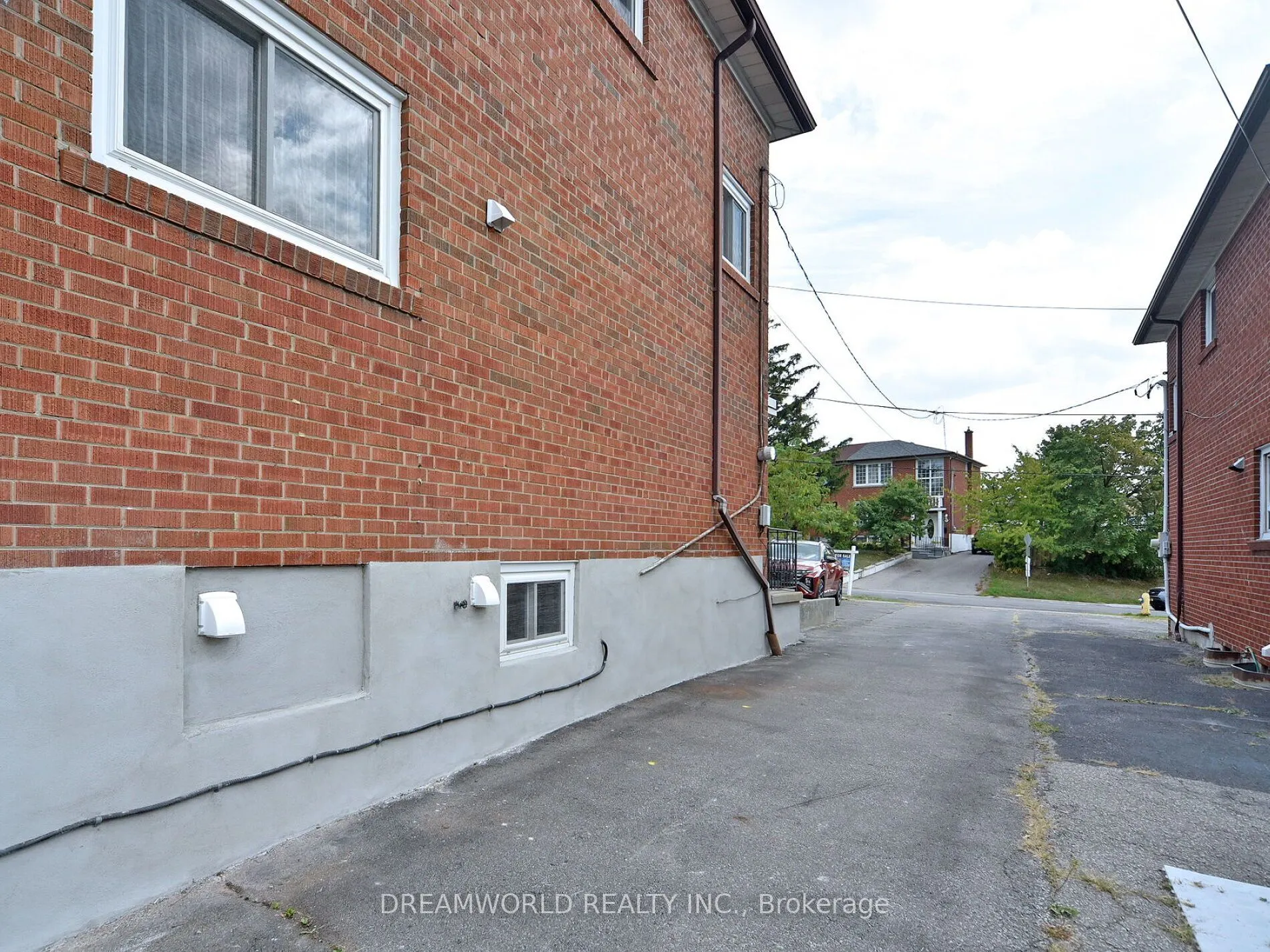 185 Habitant Drive