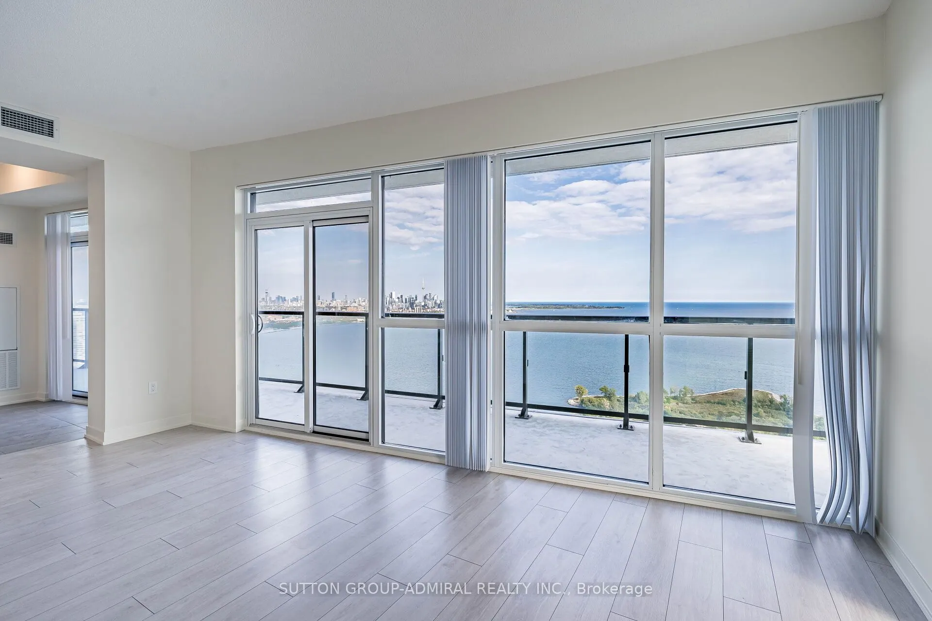 38 Annie Craig Drive, #4705