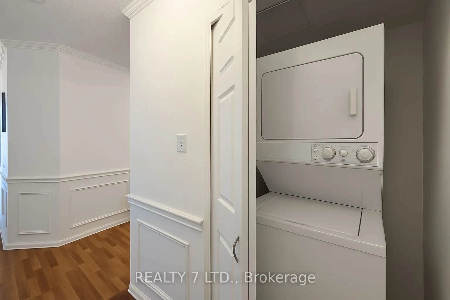 1270 Maple Crossing Boulevard, #412