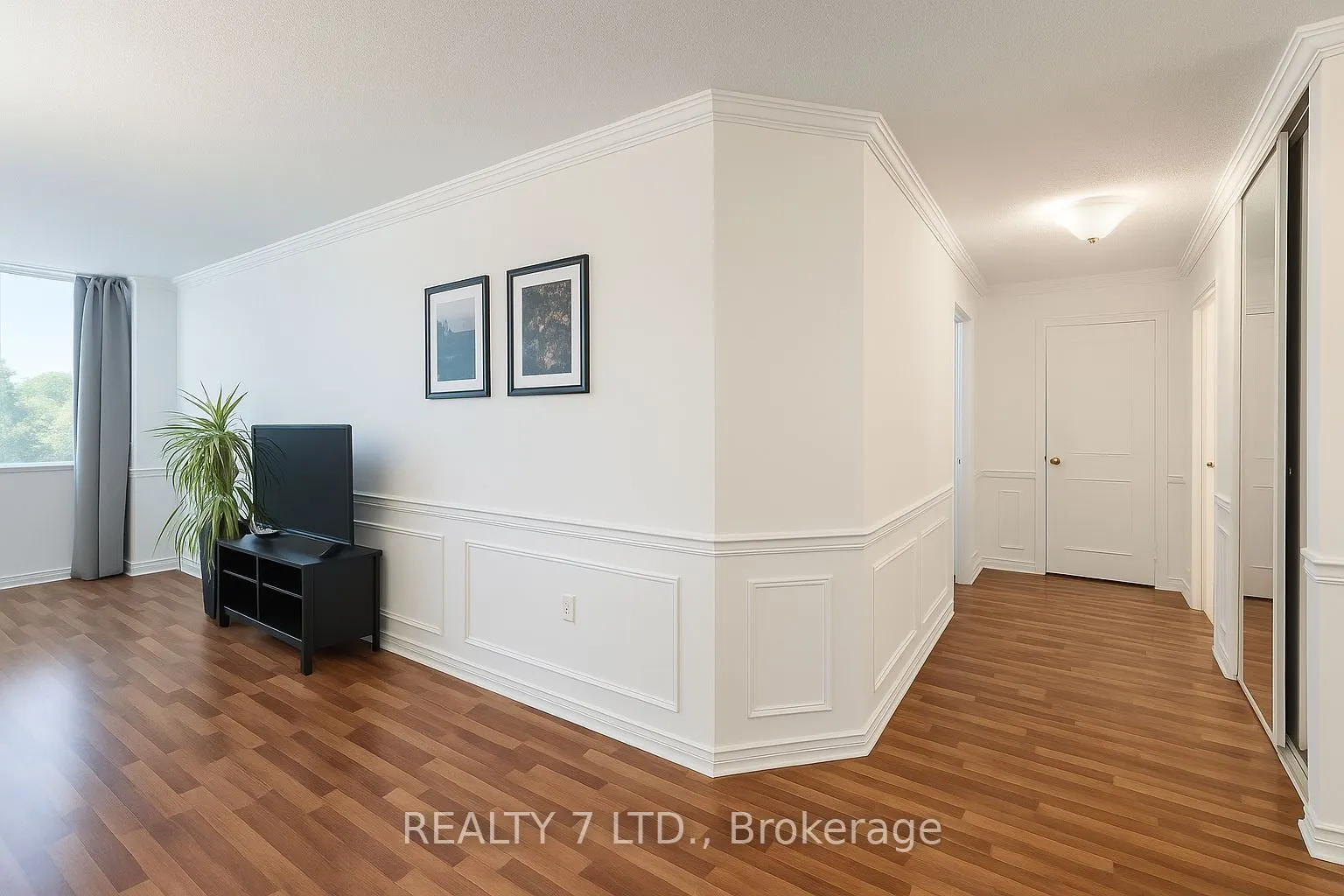 1270 Maple Crossing Boulevard, #412