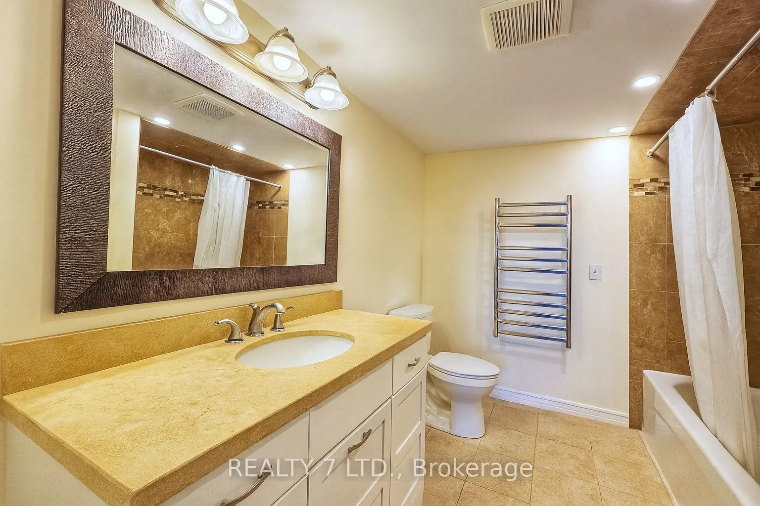 1270 Maple Crossing Boulevard, #412