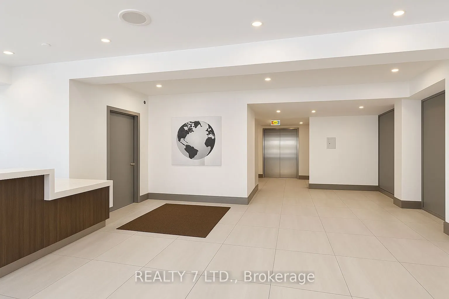 1270 Maple Crossing Boulevard, #412